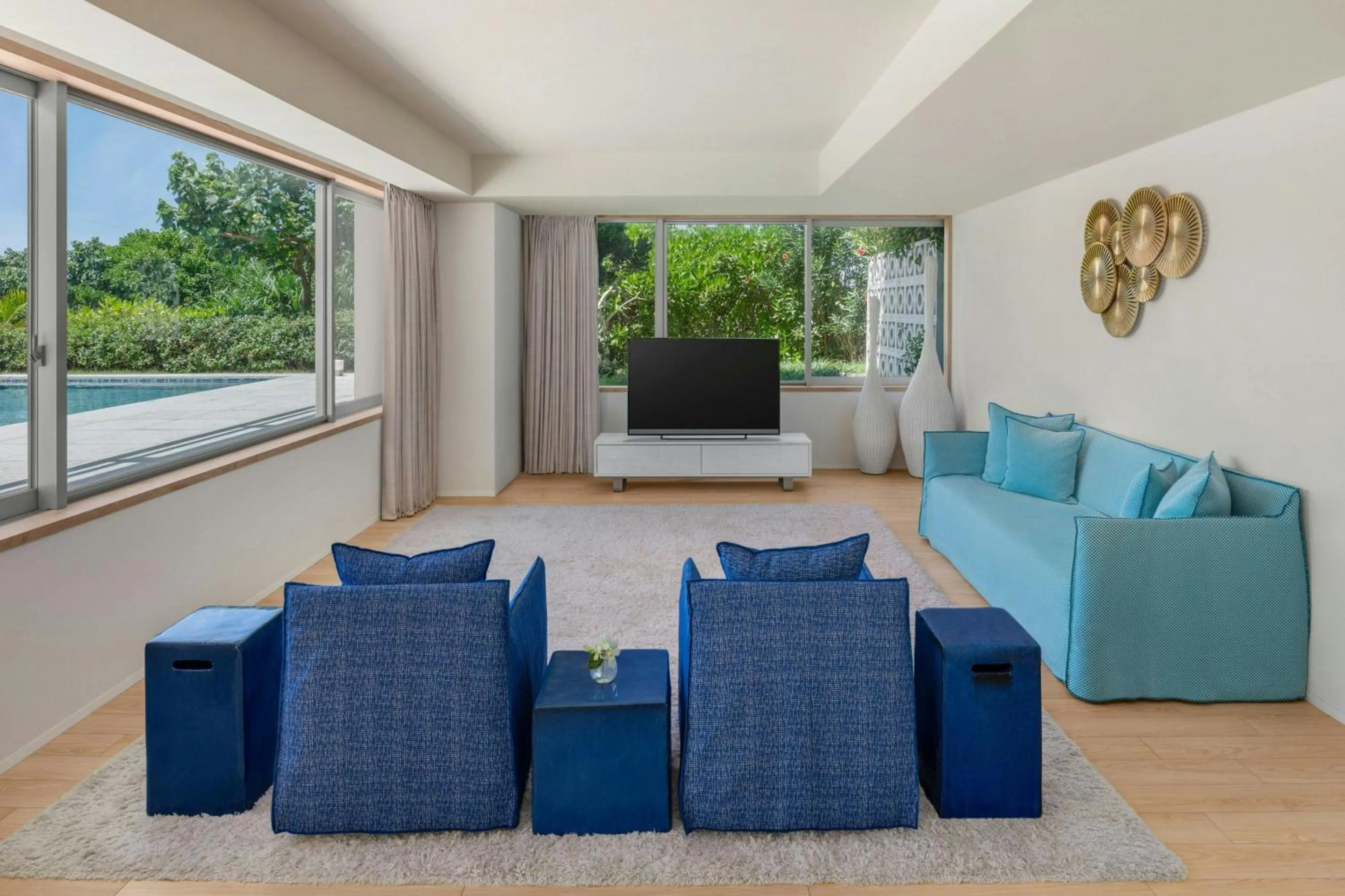 Living room in IRAPH SUI, a Luxury Collection Hotel, Miyako Okinawa