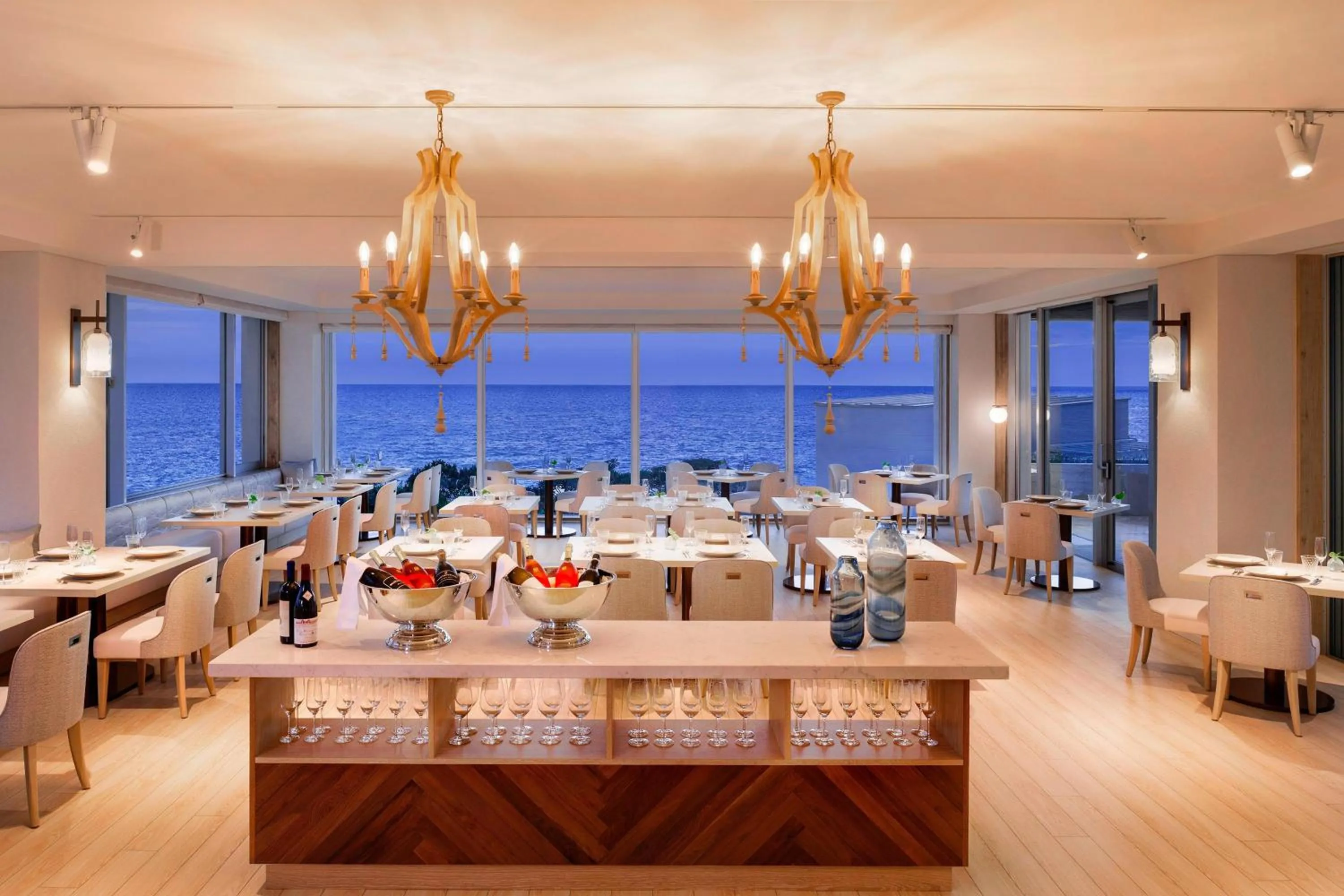 Restaurant/places to eat in IRAPH SUI, a Luxury Collection Hotel, Miyako Okinawa