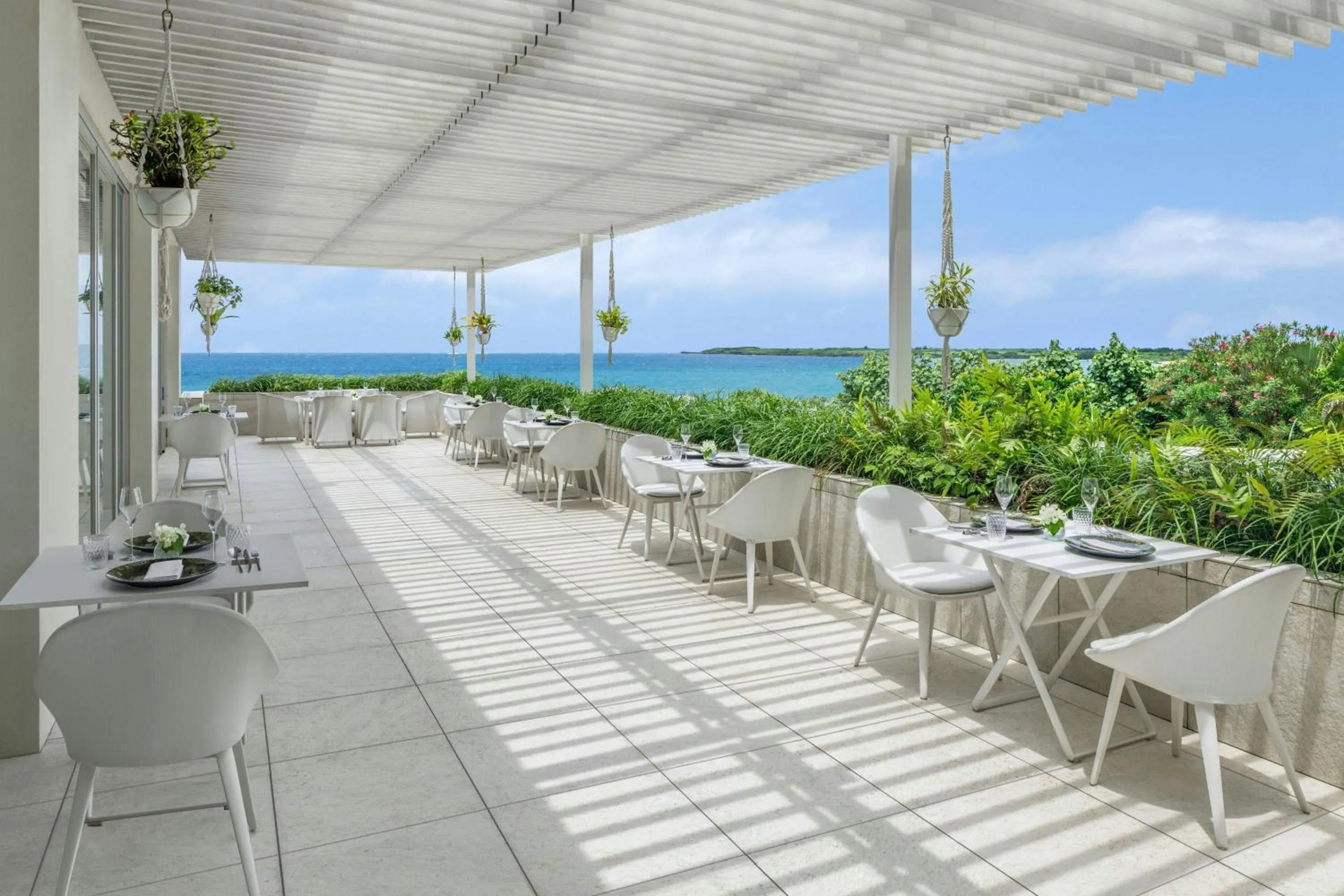 Restaurant/places to eat in IRAPH SUI, a Luxury Collection Hotel, Miyako Okinawa