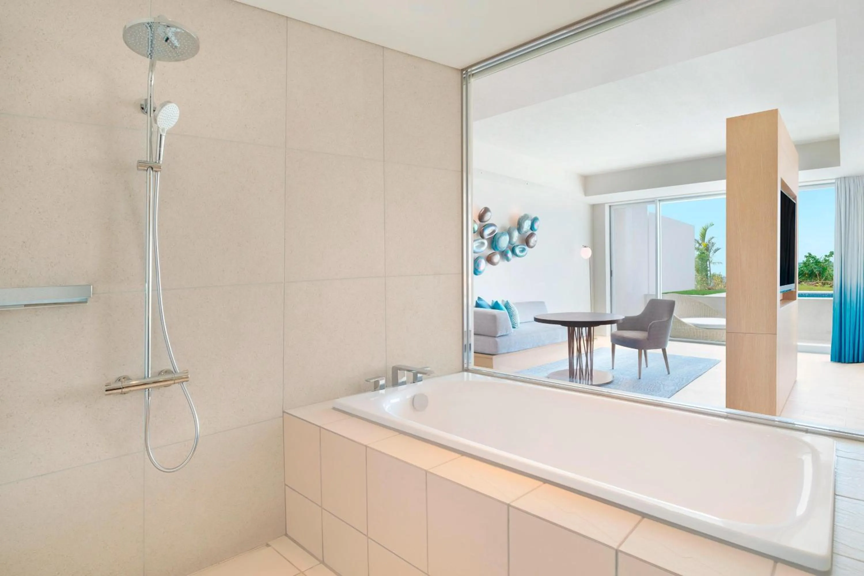 Bathroom in IRAPH SUI, a Luxury Collection Hotel, Miyako Okinawa