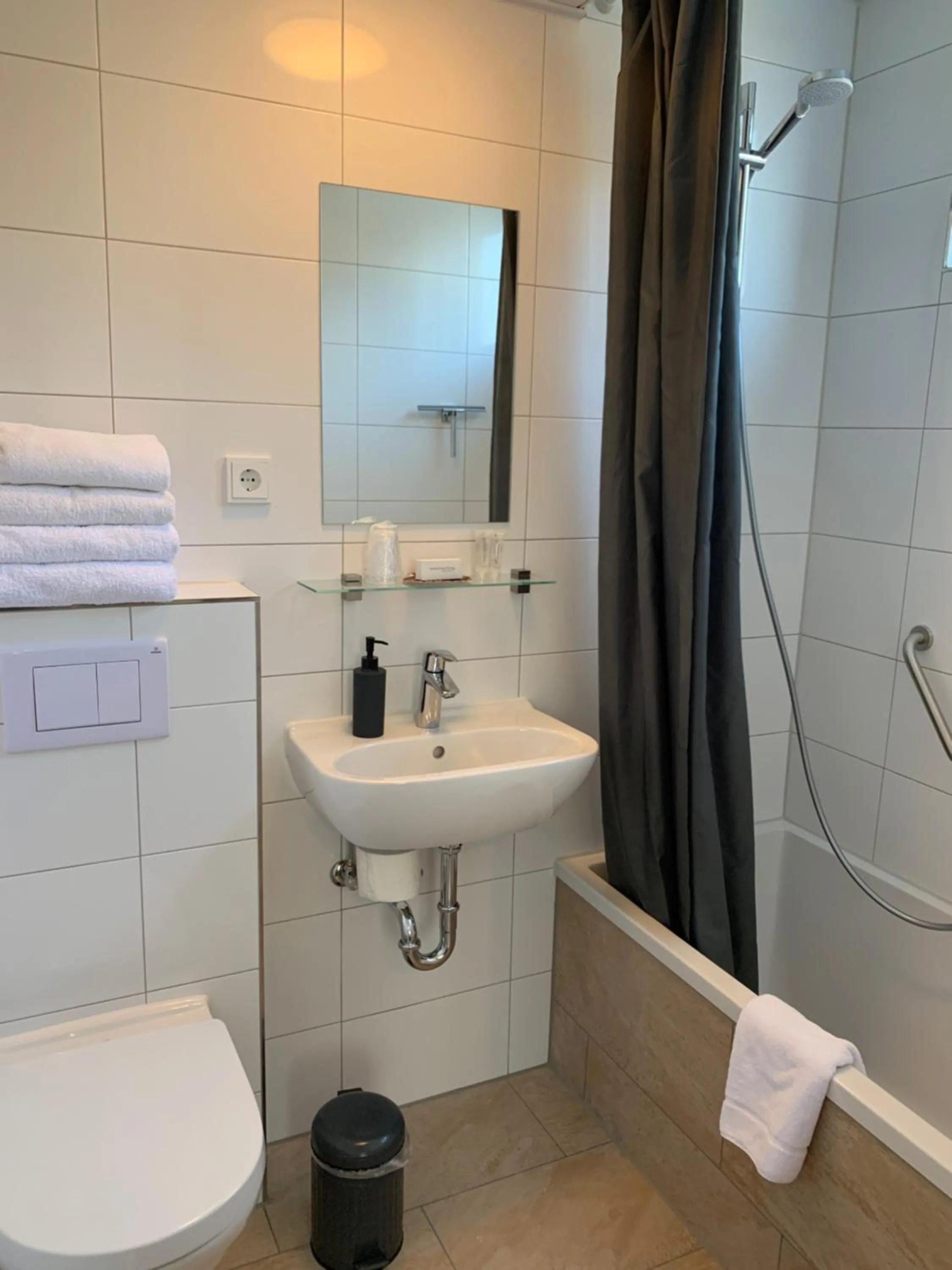 Comfort Room with Bath - Pets allowed in DuinHotel Texel