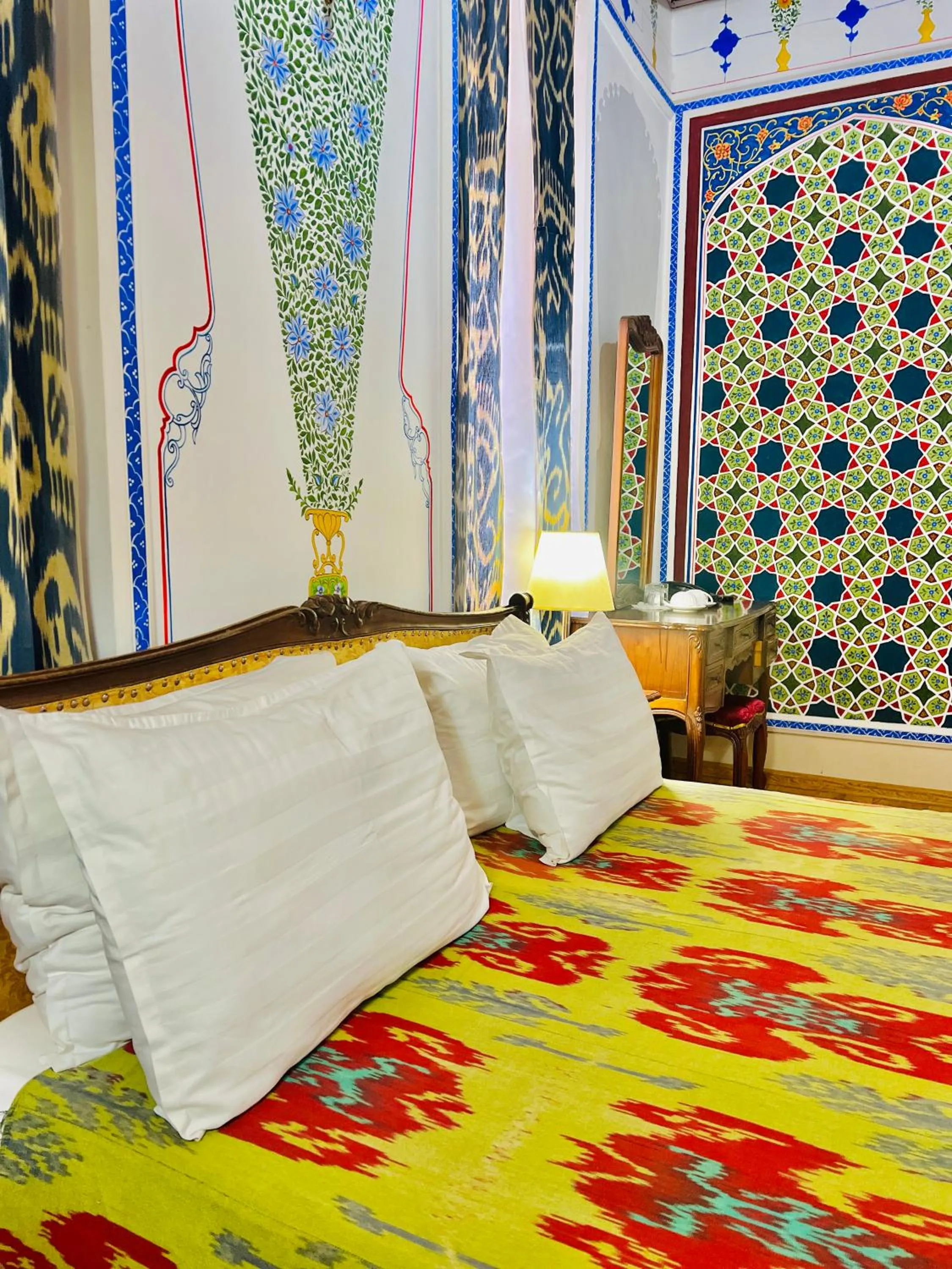 Bed in Komil Bukhara Boutique Hotel
