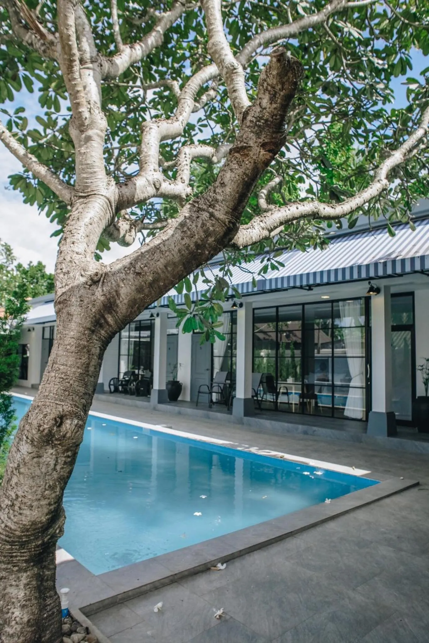 Day in La Riva Boutique Hotel