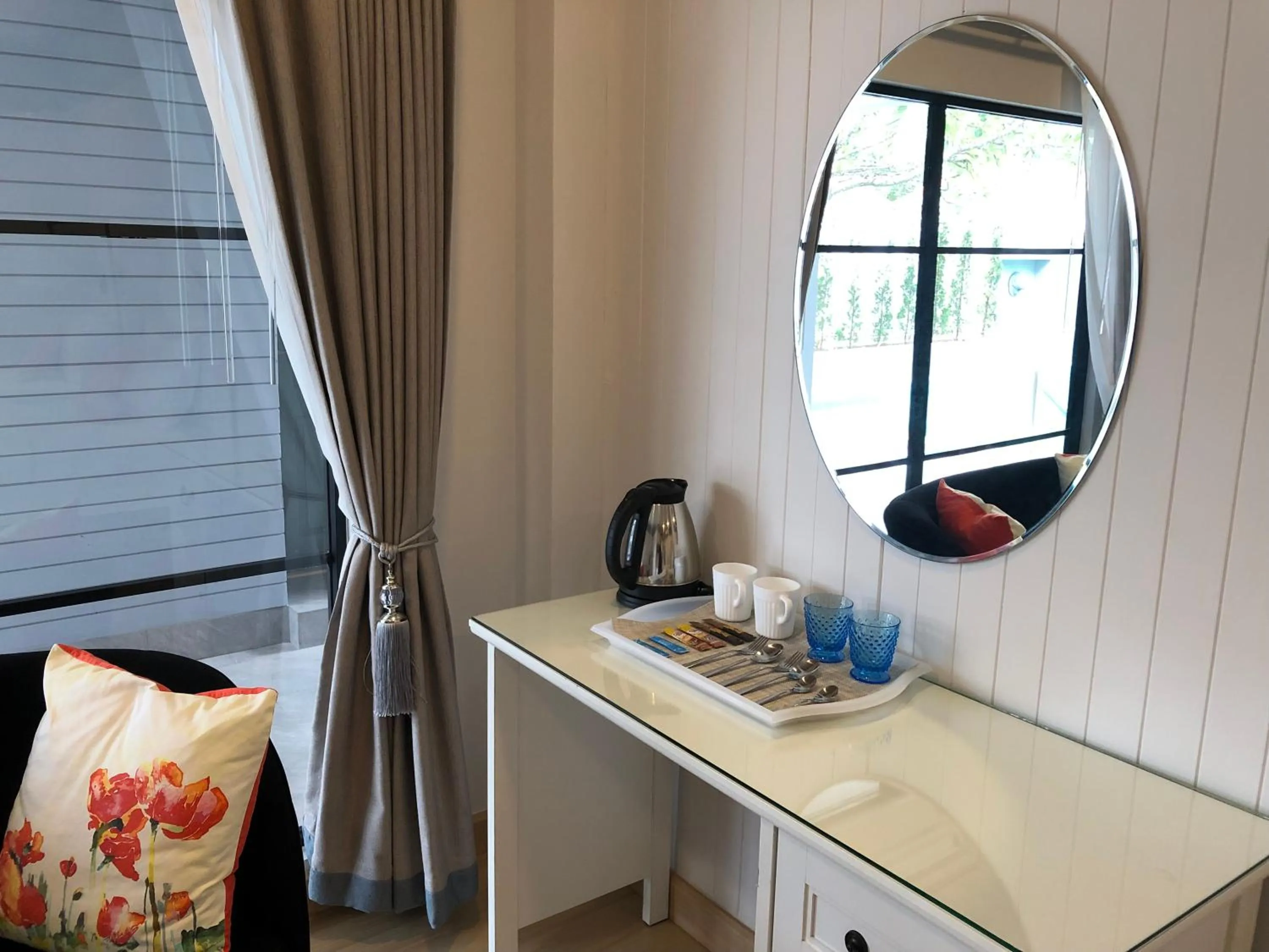 Bed in La Riva Boutique Hotel