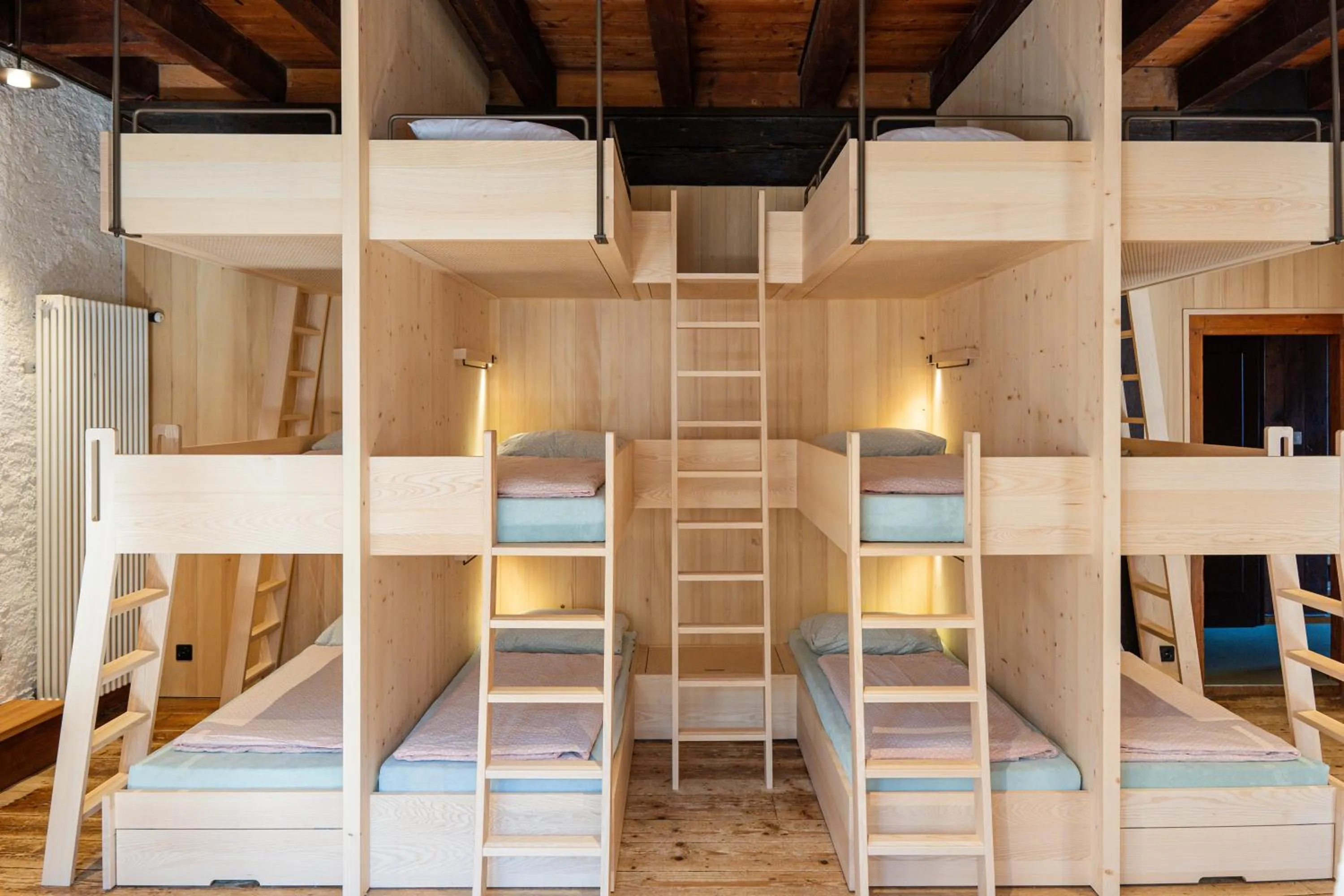 Photo of the whole room, Bed in Mariastein-Rotberg Youth Hostel