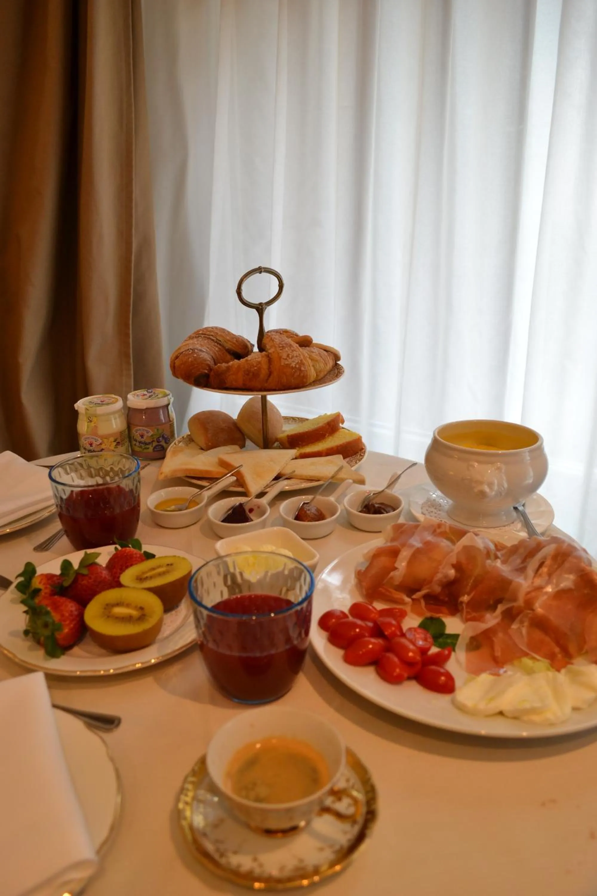 Breakfast in Avogaria 5 Rooms