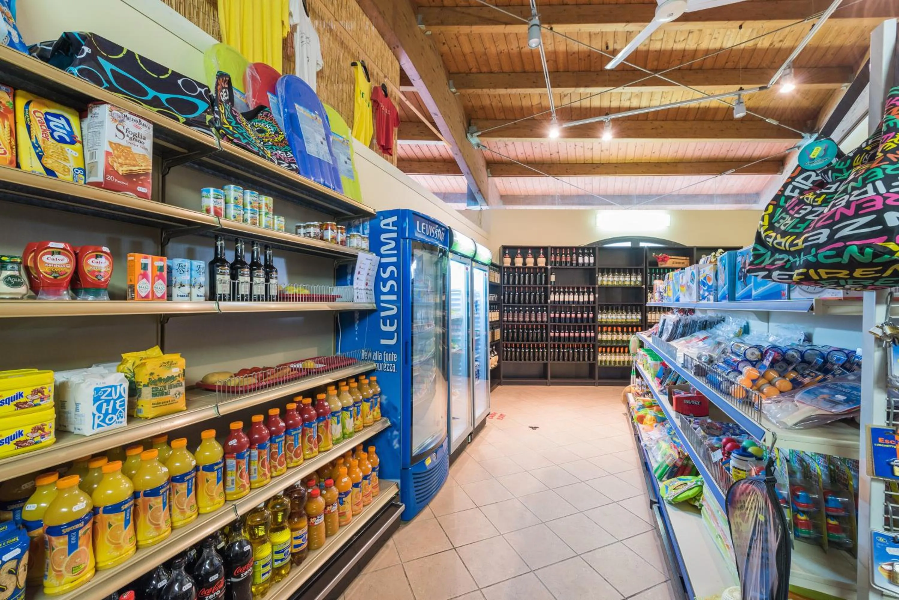 On-site shops in Camping Village Il Poggetto