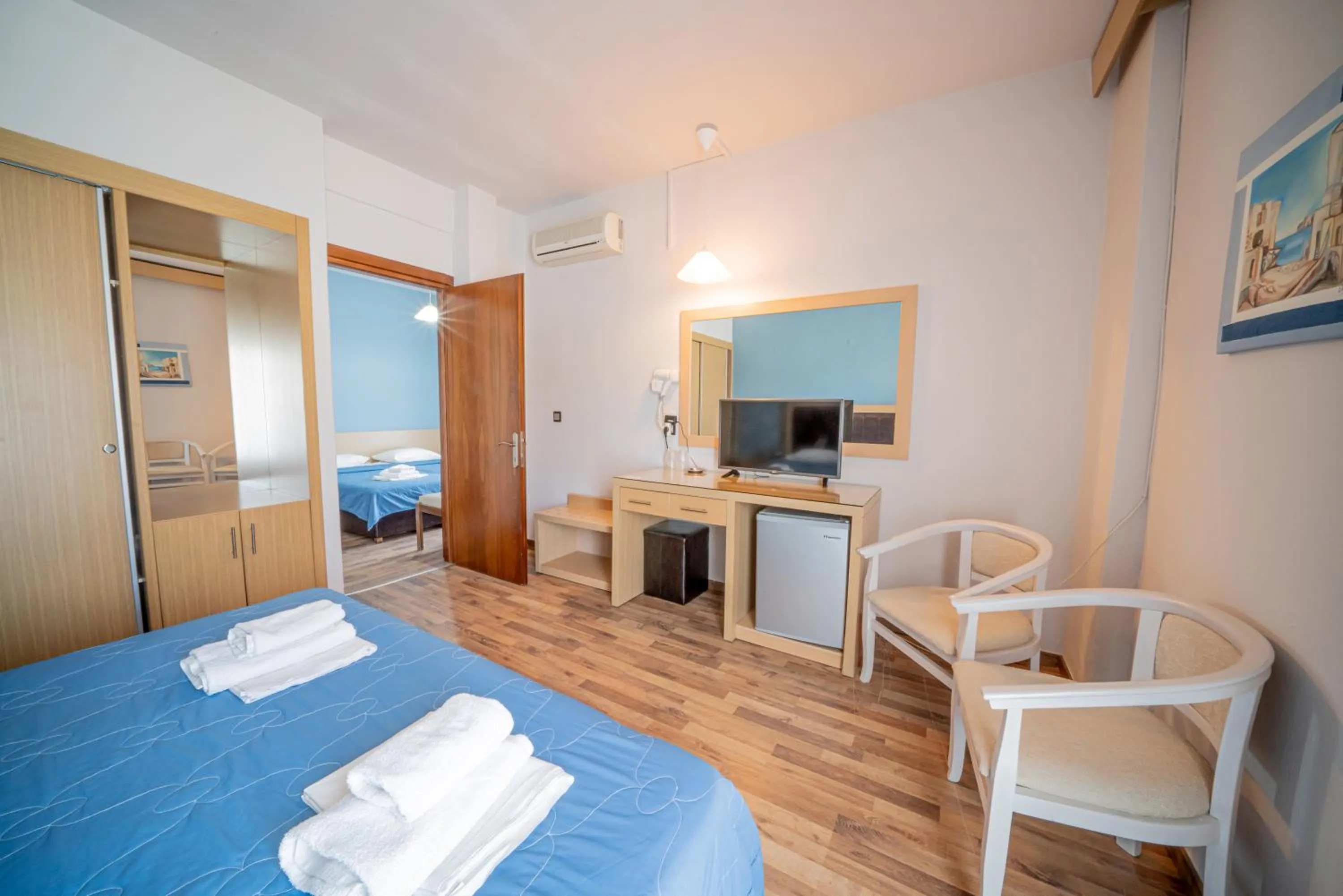 Bedroom, Bed in Hotel Olympion