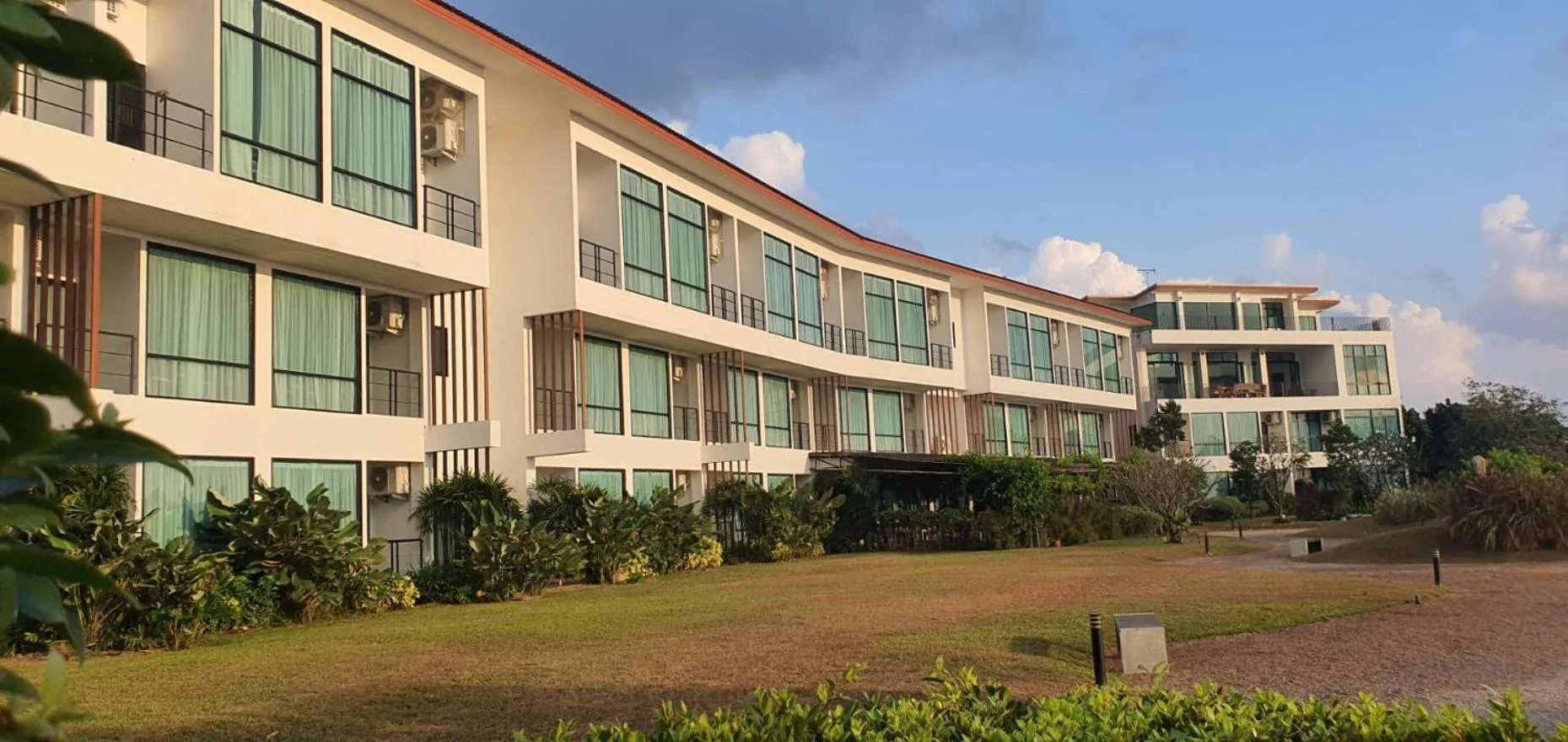 The Beach Resort & Residence - SHA Plus