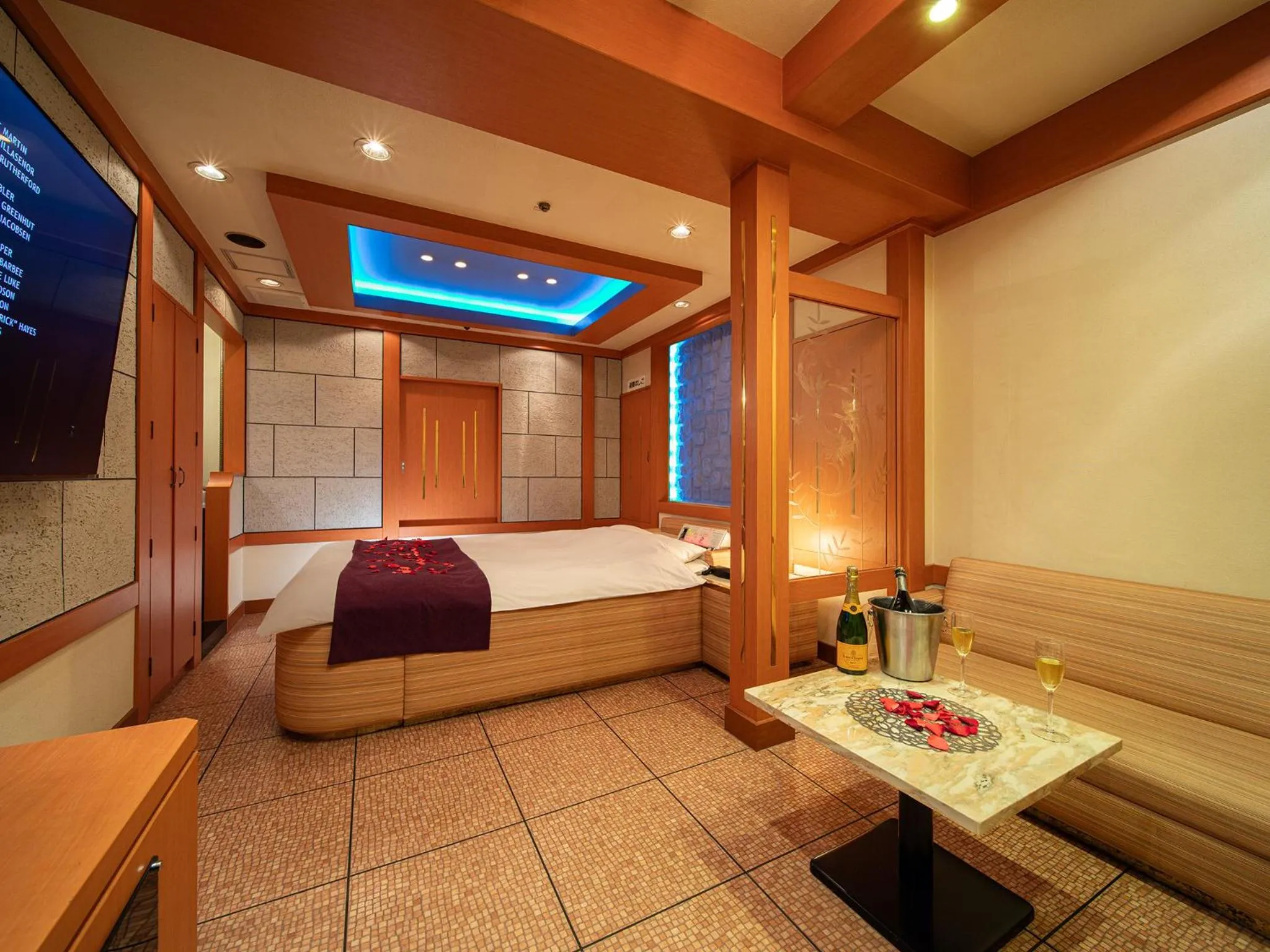 Photo of the whole room, Bed in Hotel Metro (Adult Only)