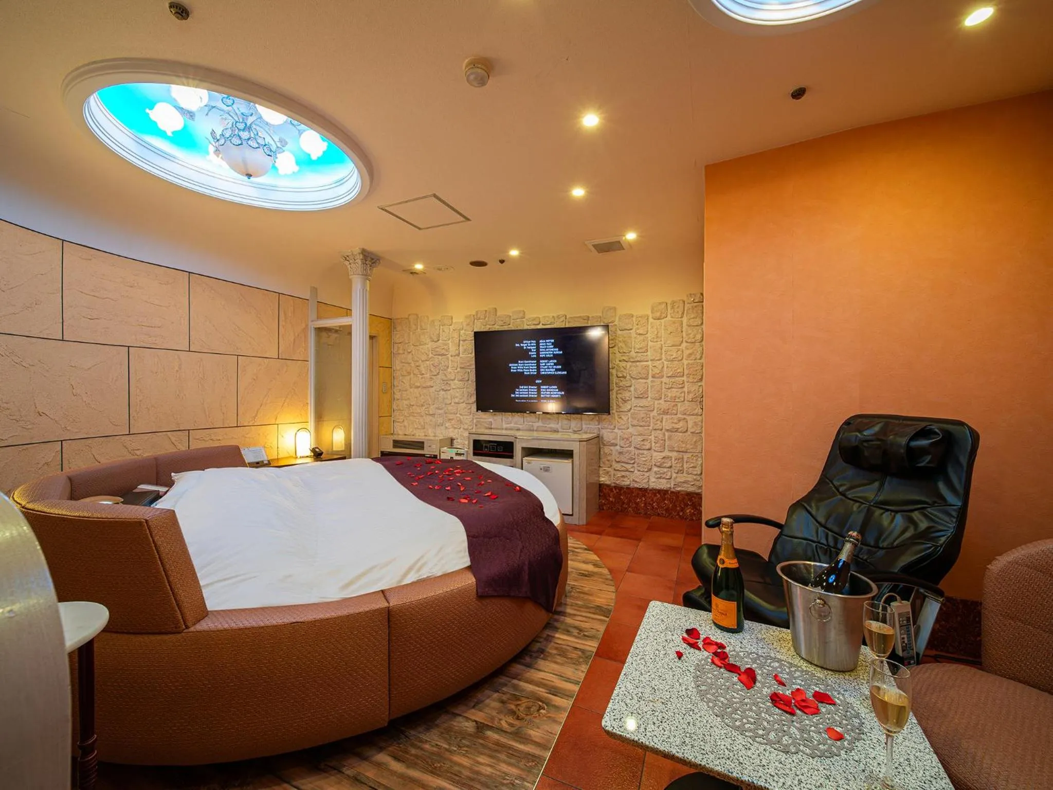 Photo of the whole room, Bed in Hotel Metro (Adult Only)