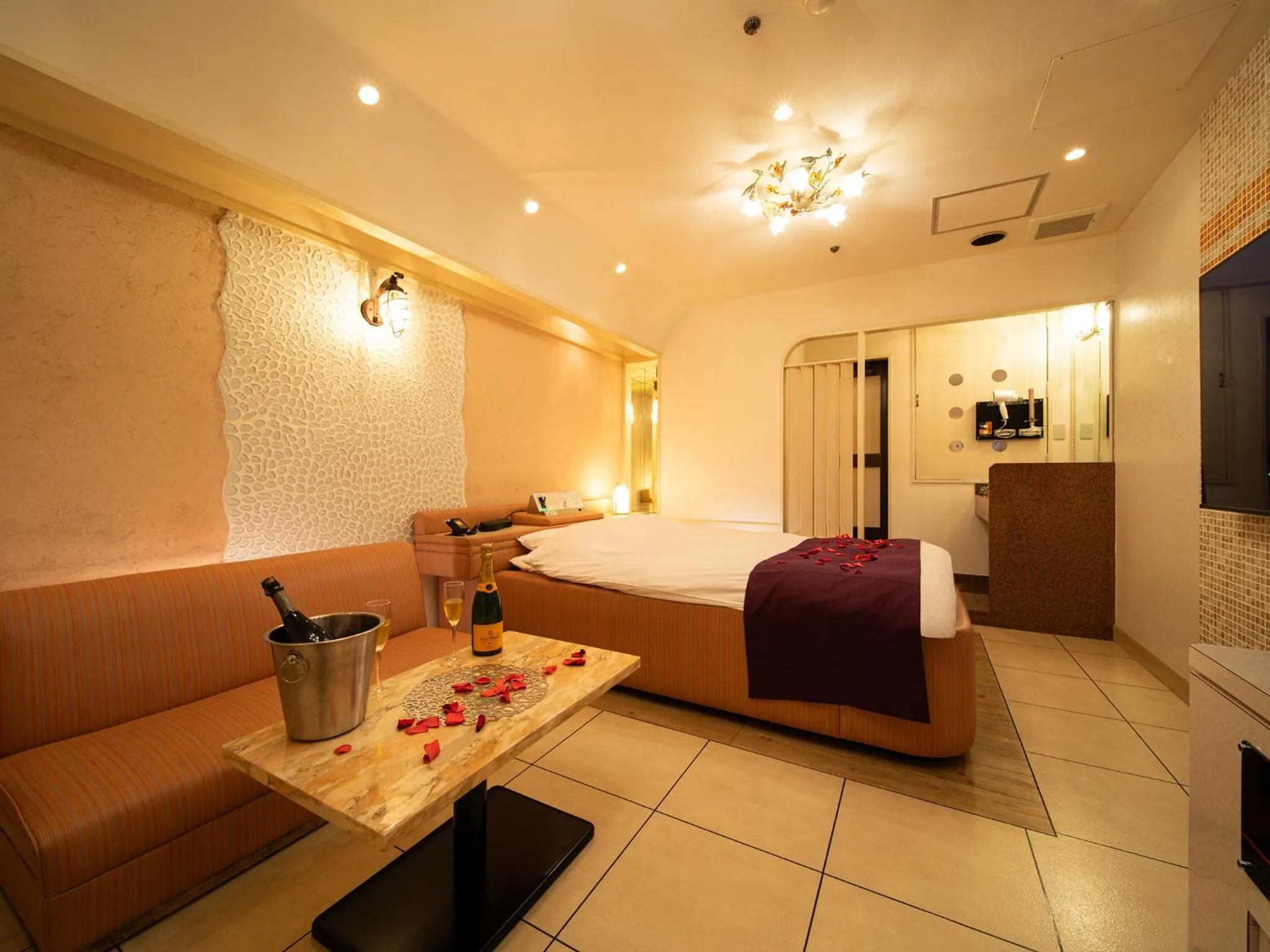 Photo of the whole room, Bed in Hotel Metro (Adult Only)