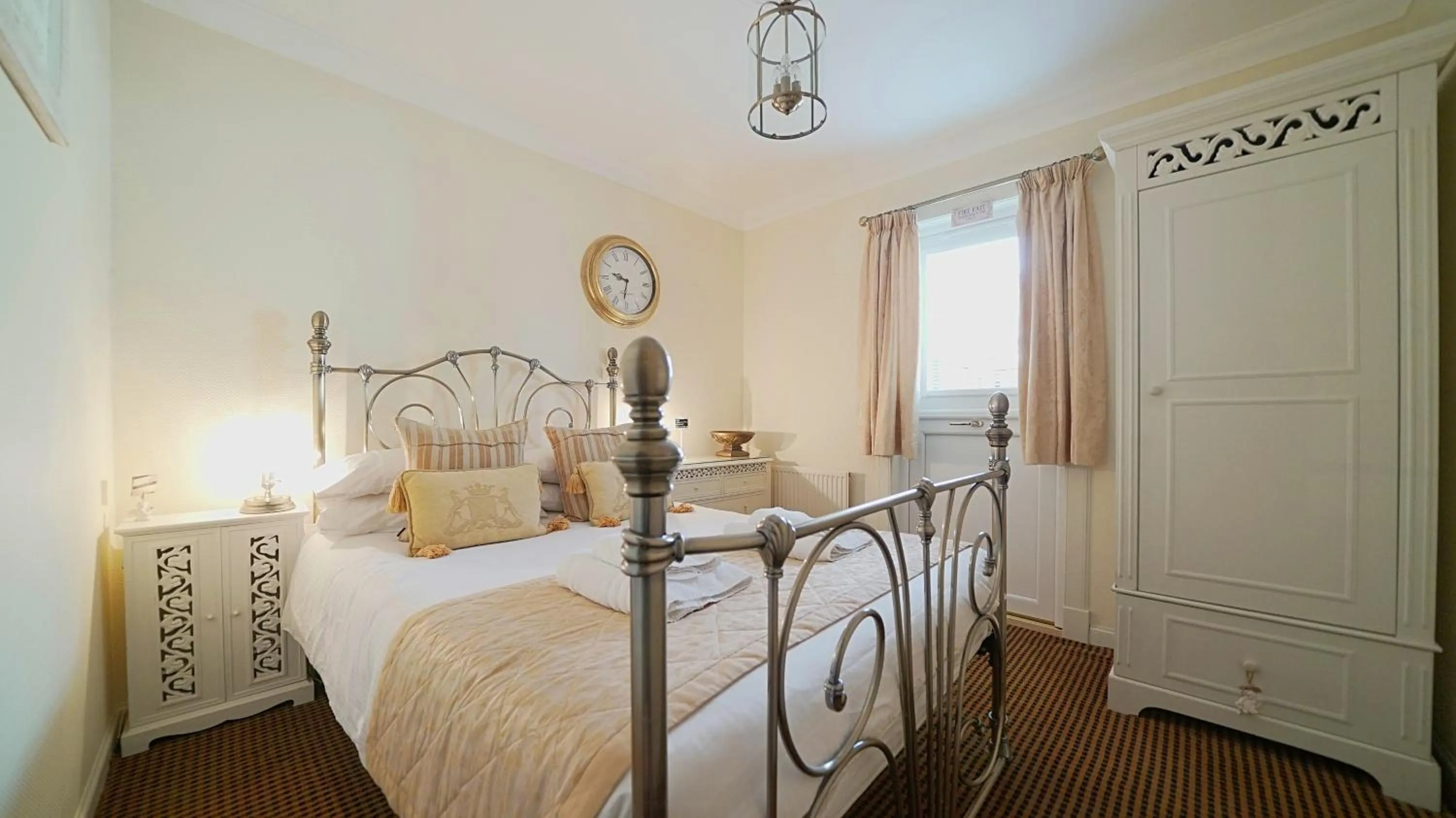 Bedroom, Bed in The Old Tramhouse Self Catering Apartments