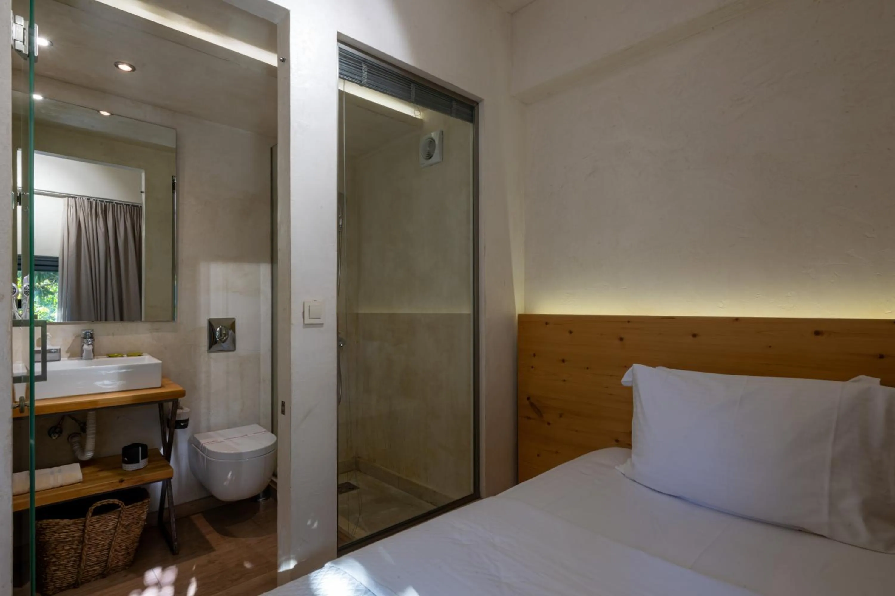 Toilet, Bed in Panellinion Luxury Rooms