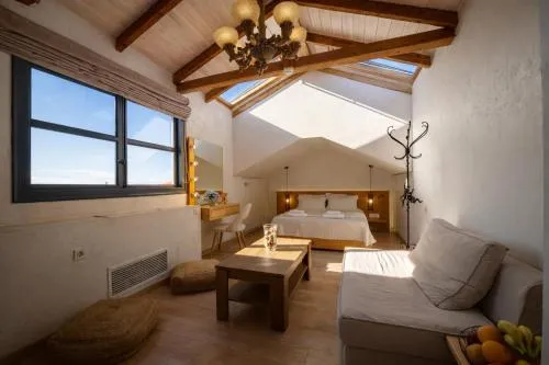 Panellinion Luxury Rooms