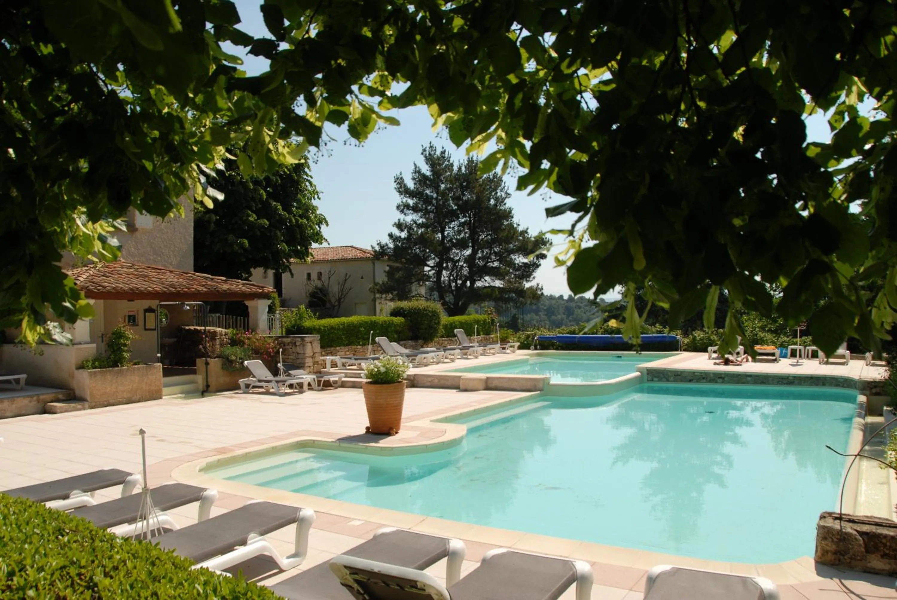 Swimming pool in Charembeau