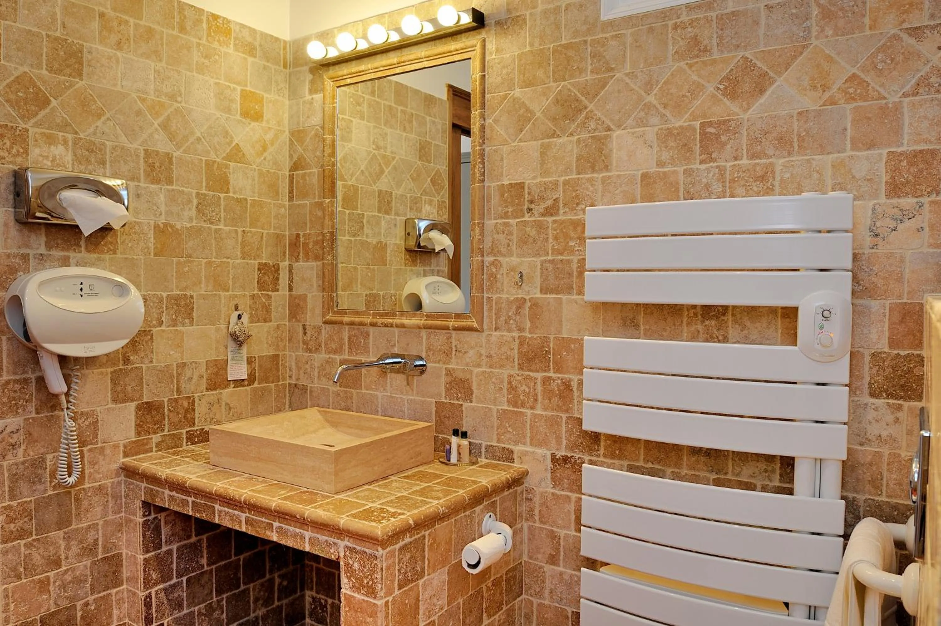 Bathroom in Charembeau
