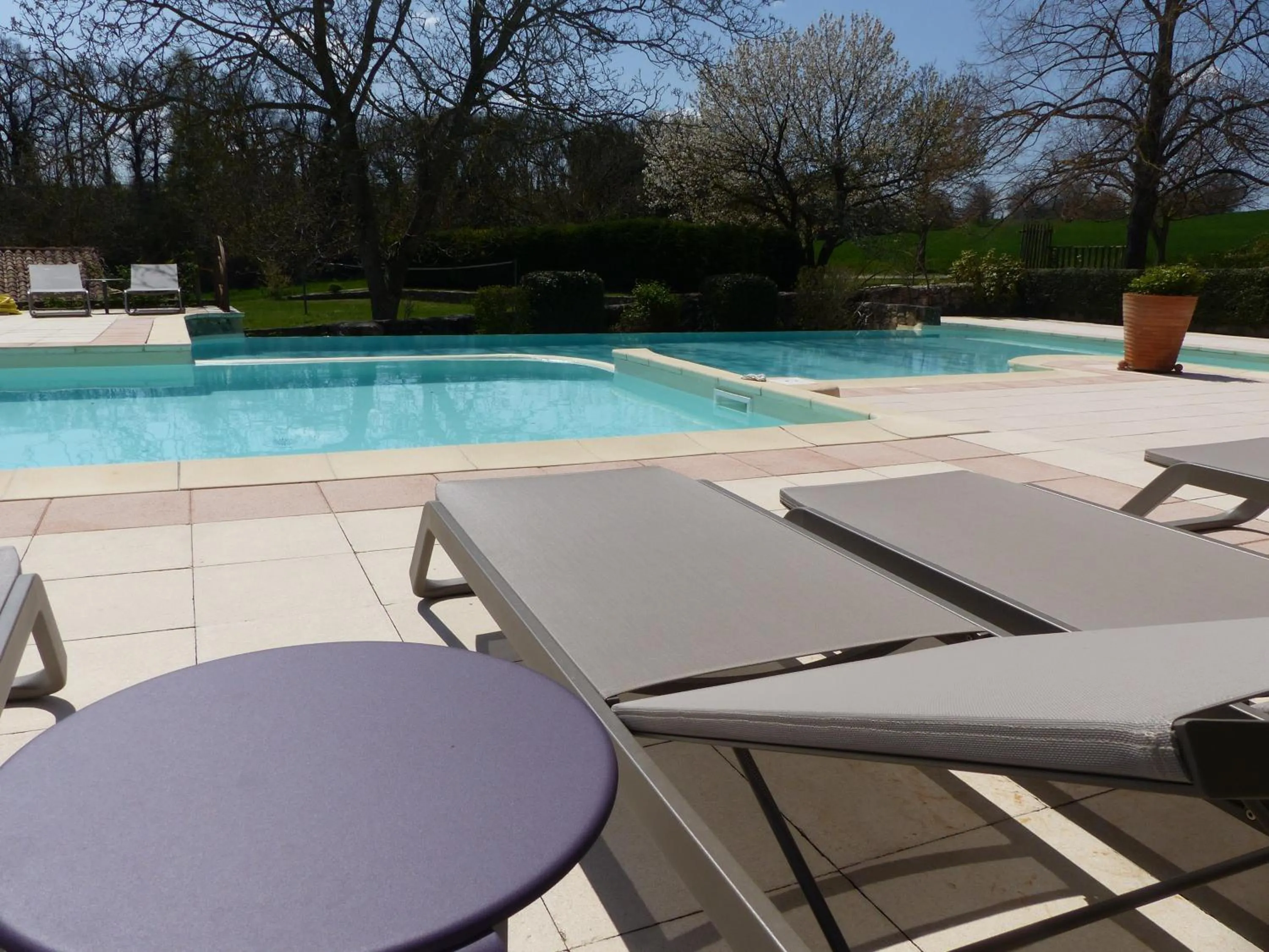 Swimming pool in Charembeau