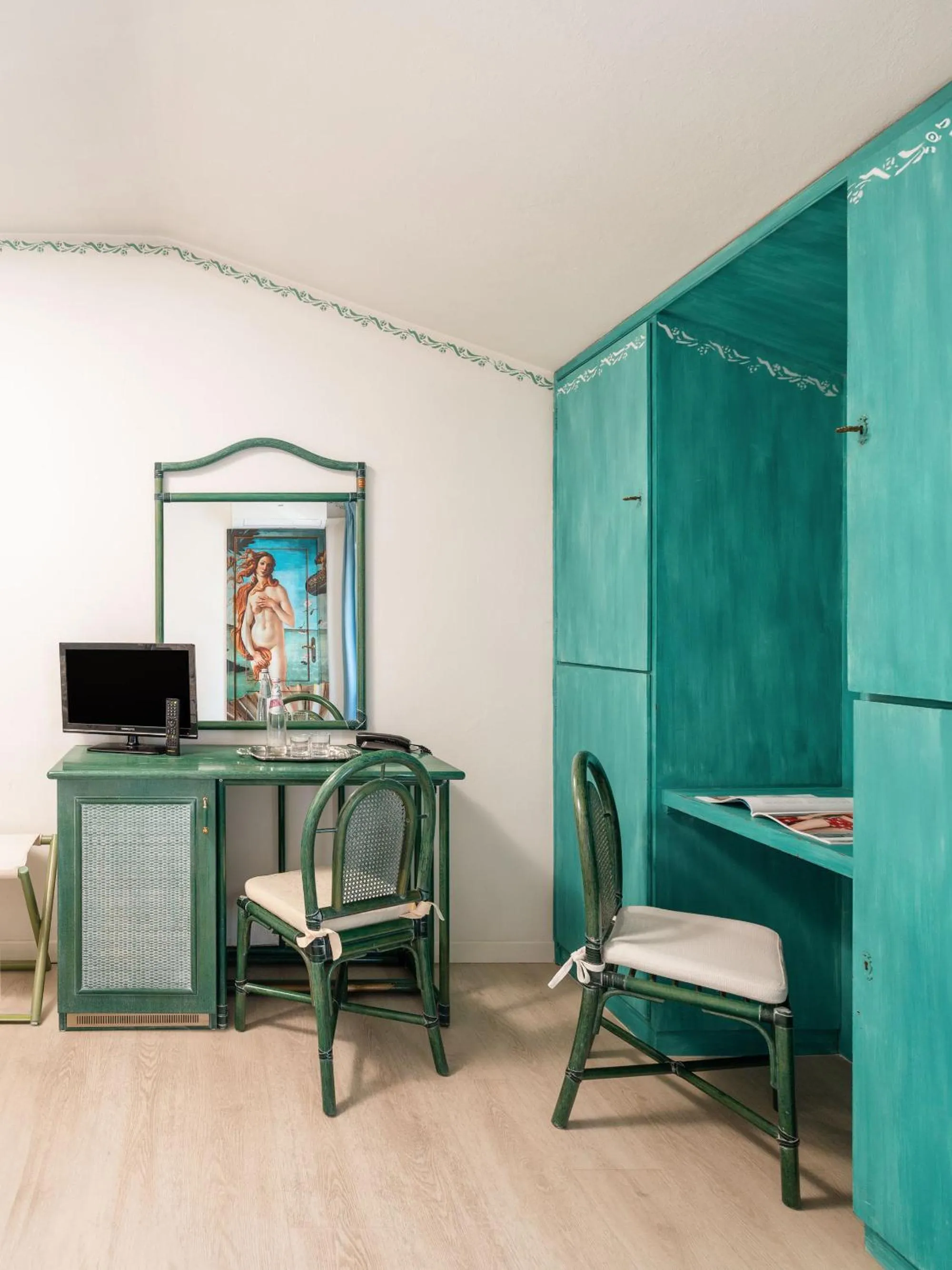 TV and multimedia in Hotel Sonia