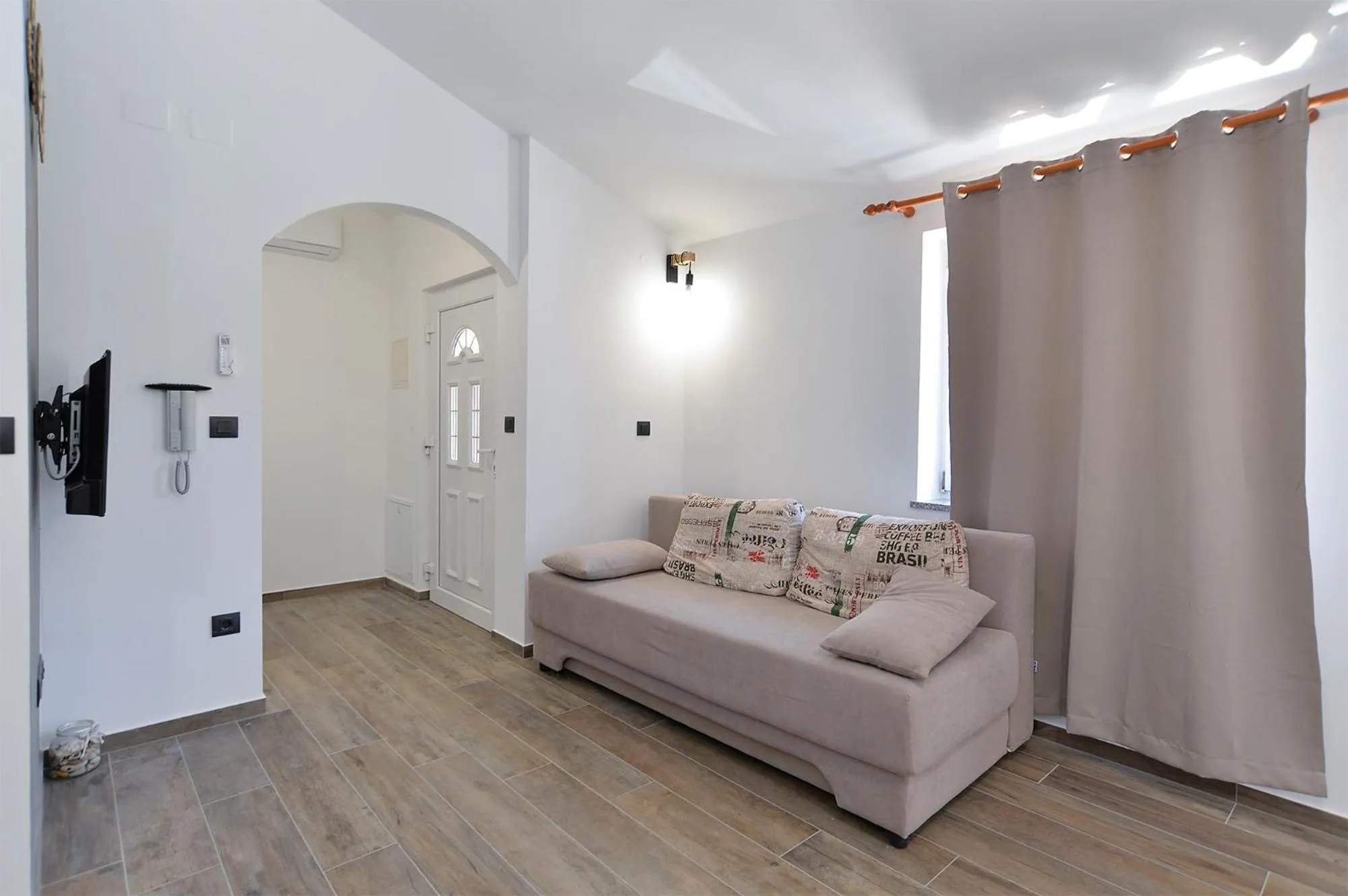Apartments Elizabeta 1701
