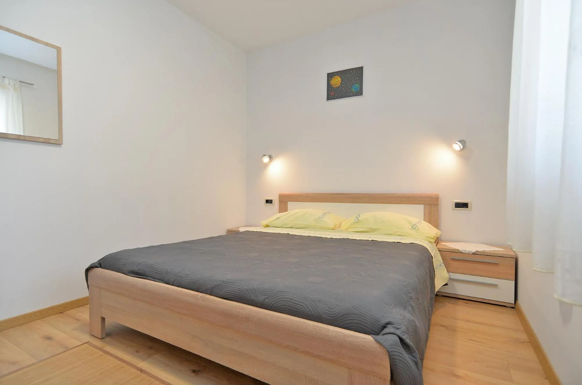 Bed in Apartments Elizabeta 1701