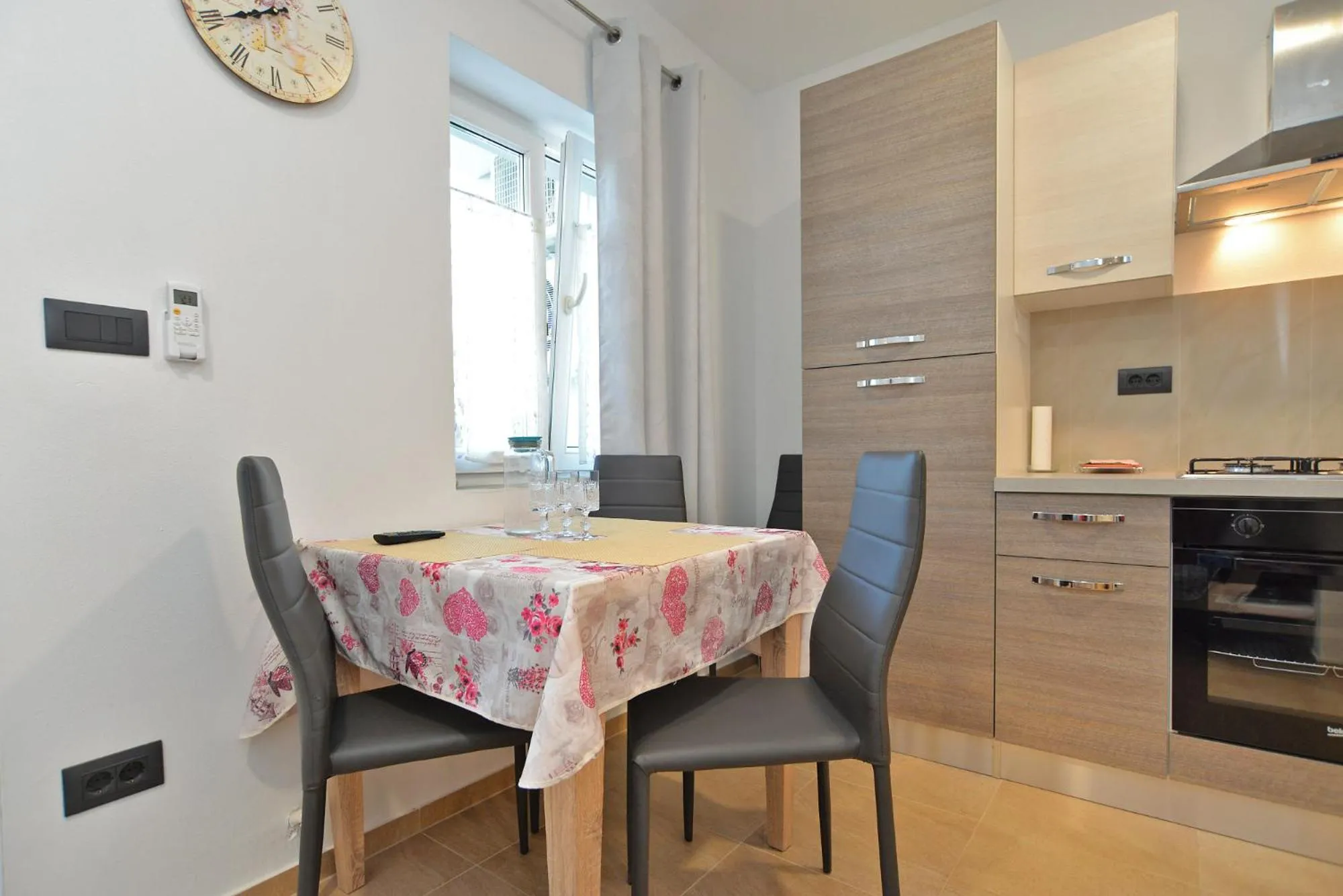 Apartments Elizabeta 1701