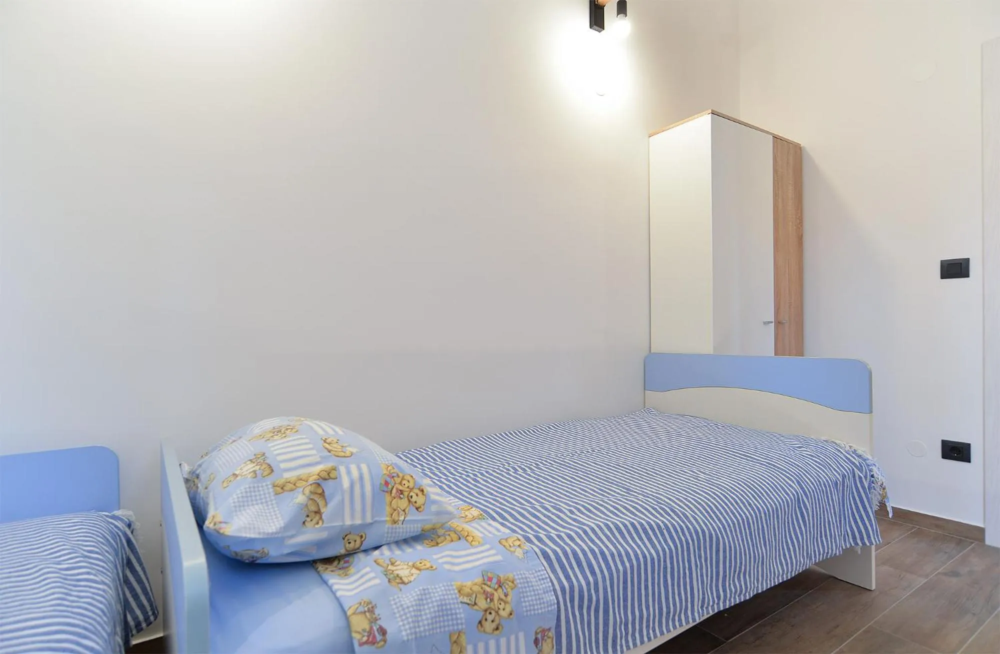 Bed in Apartments Elizabeta 1701