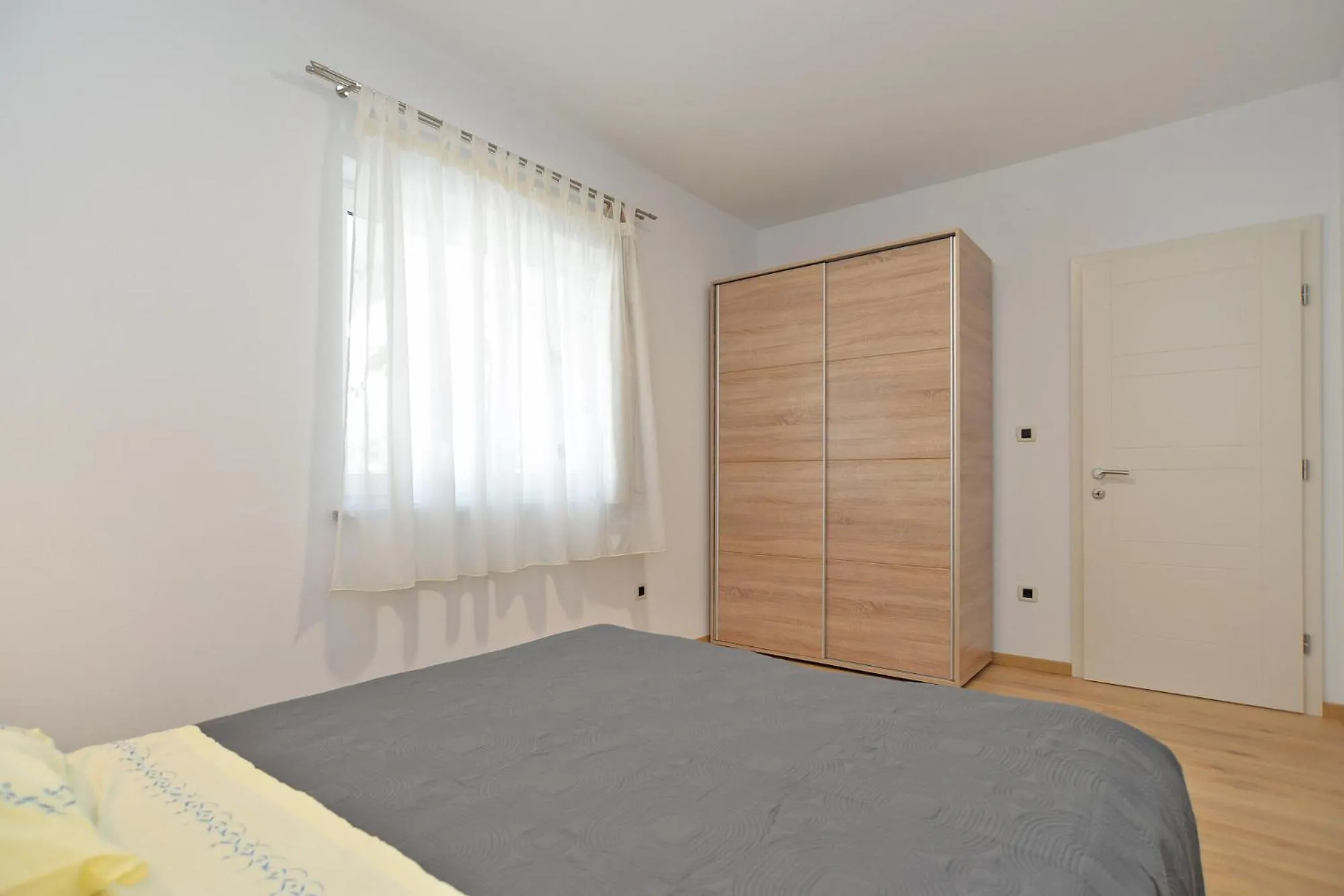 Bed in Apartments Elizabeta 1701