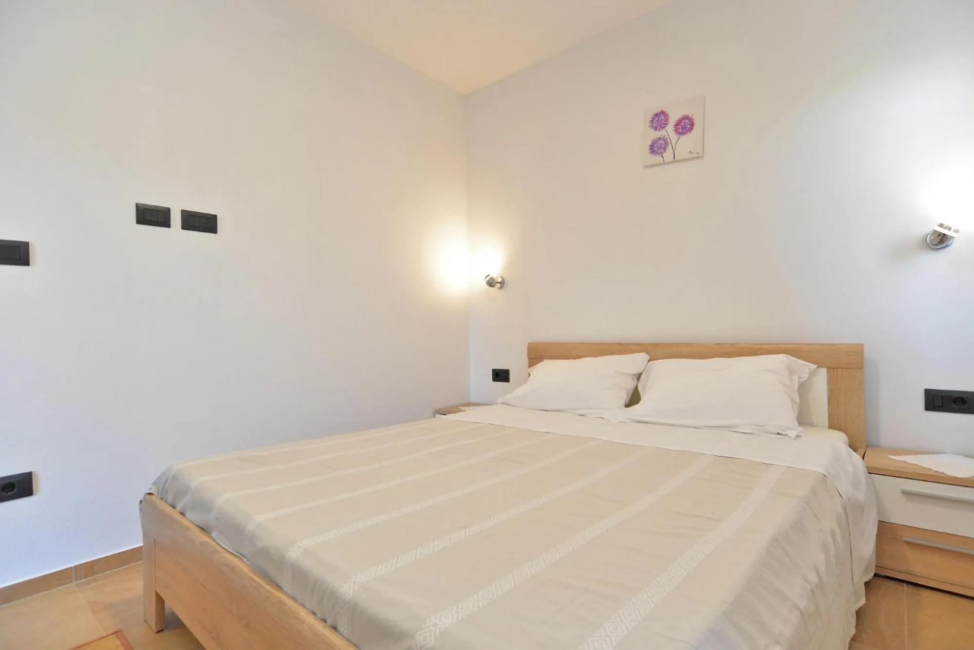 Bed in Apartments Elizabeta 1701