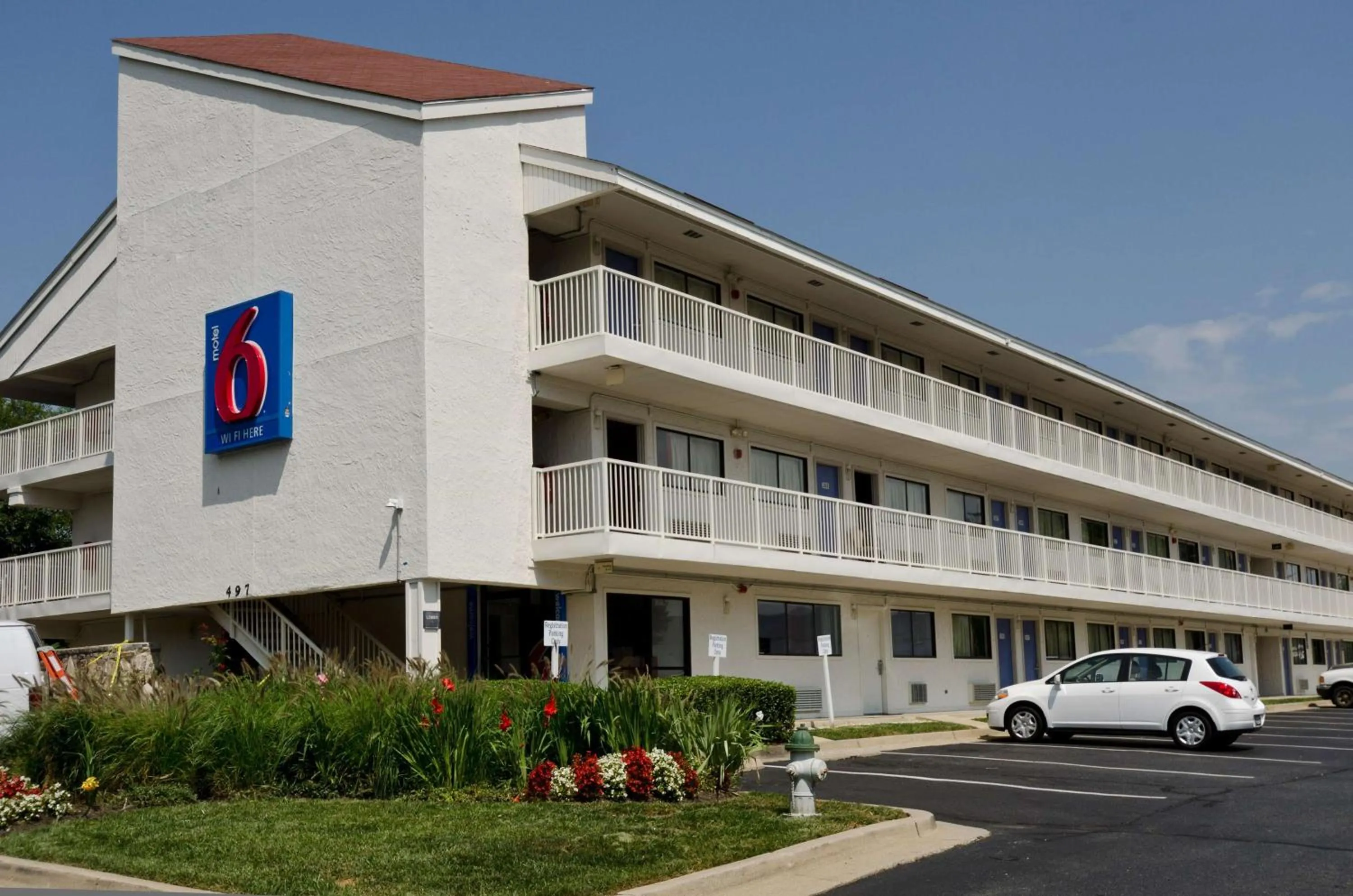 Property building in Motel 6-Gaithersburg, DC - Washington