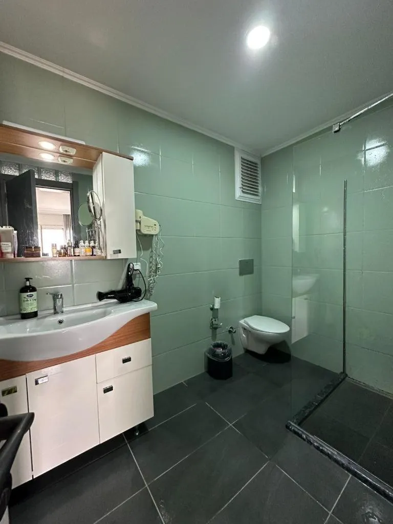 Shower, Bathroom in 7 Art Feslegen Hotel By Egeos