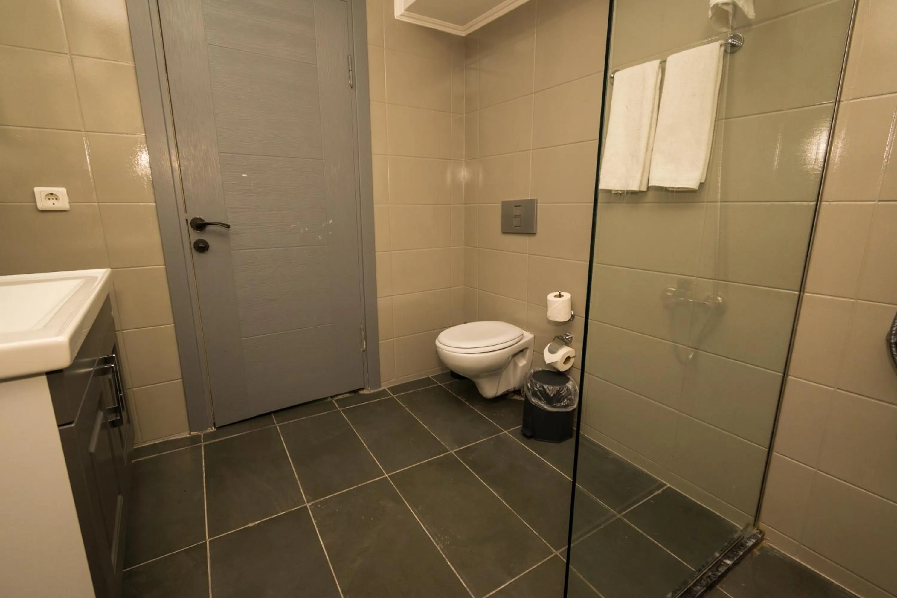 Shower, Bathroom in 7 Art Feslegen Hotel By Egeos