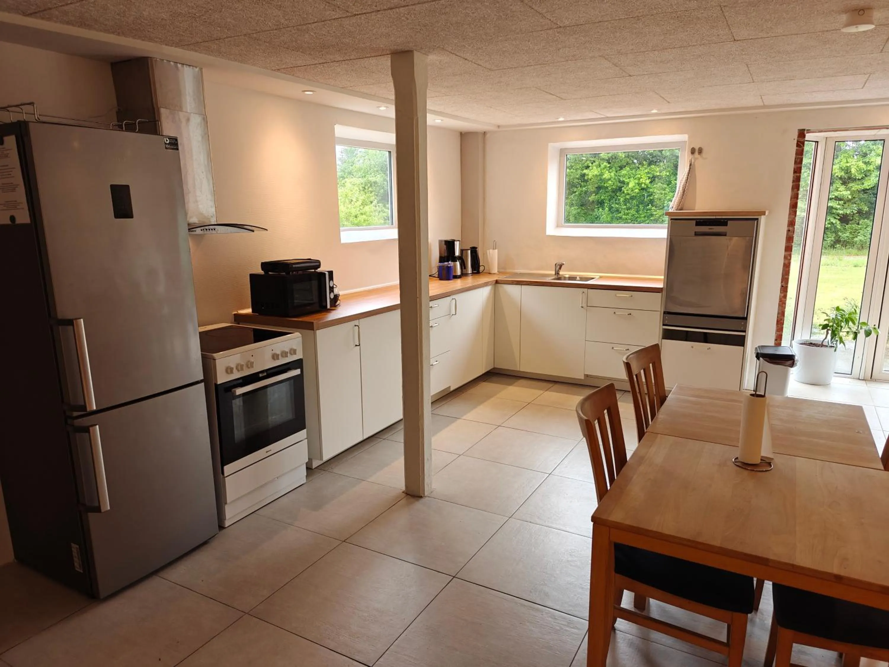 Communal kitchen in Kyndestoft Bed & Breakfast