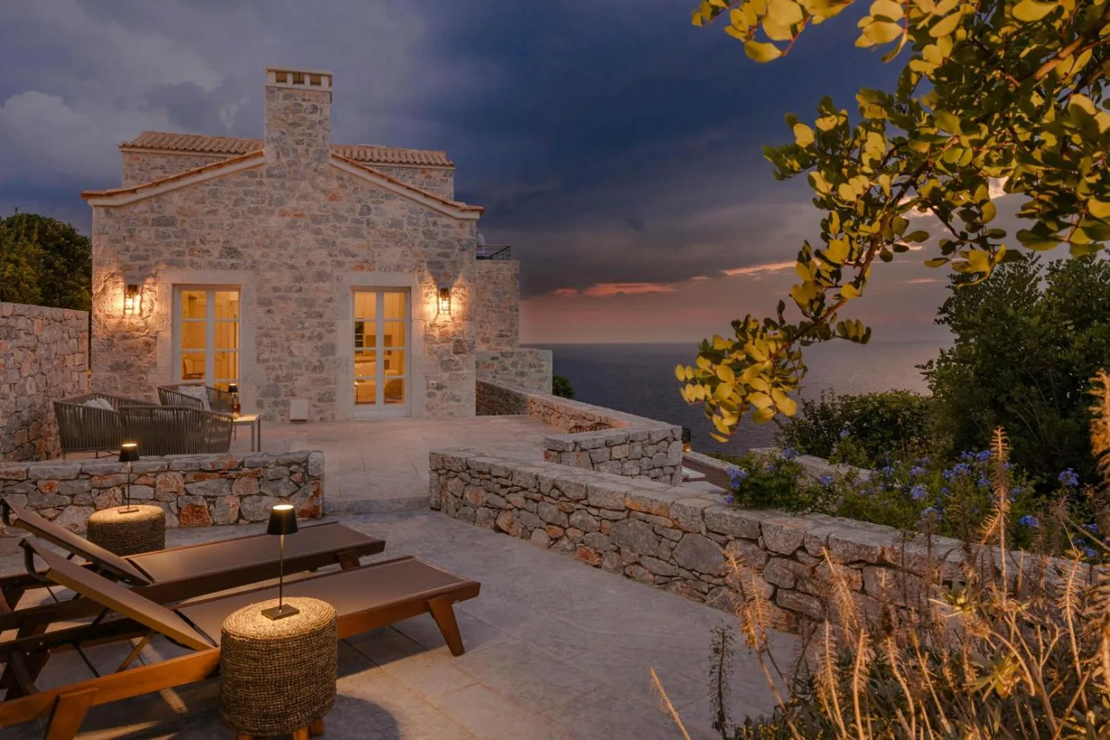 Sunset in Ariá Estate Suites & Spa