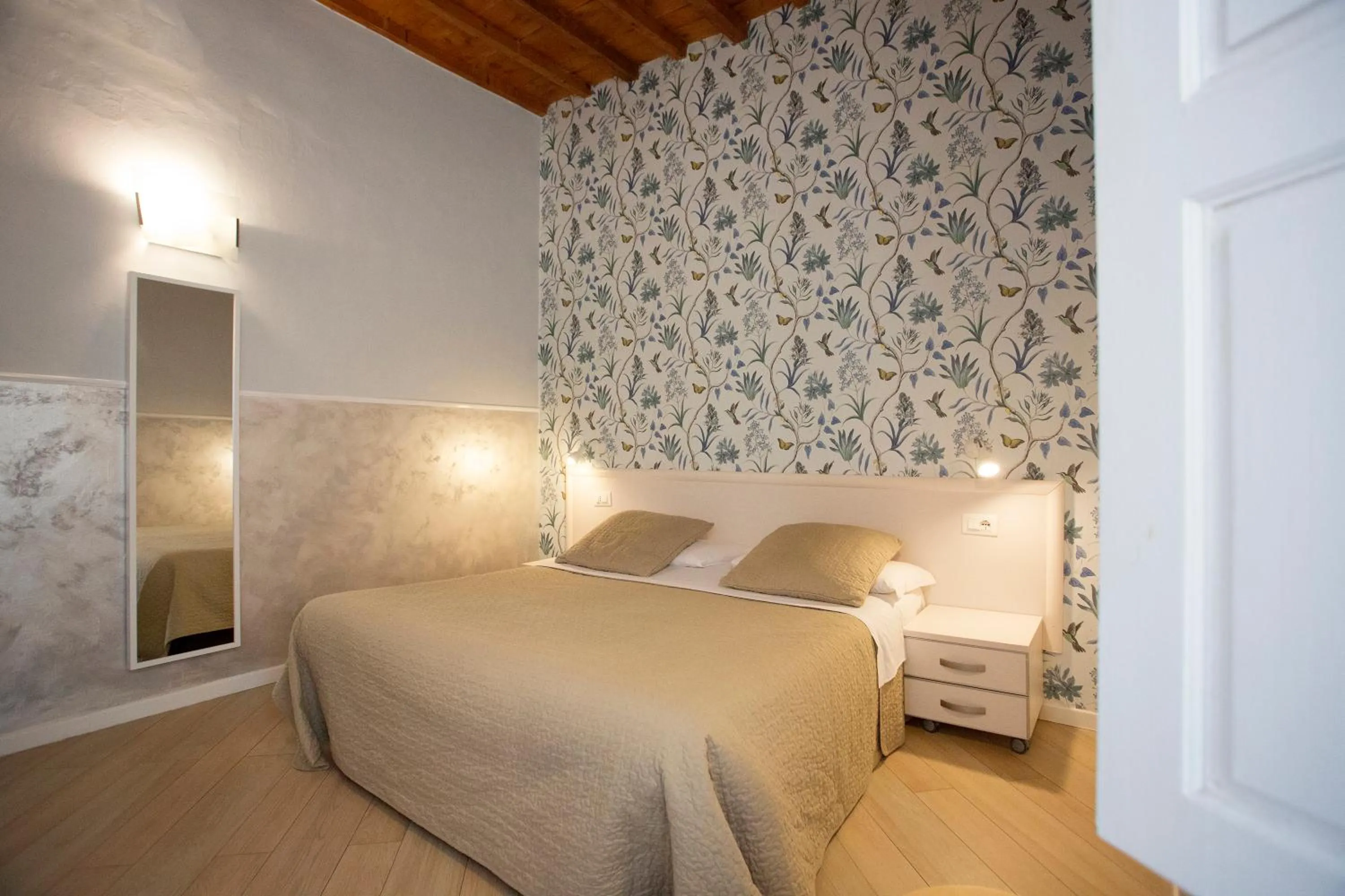 Photo of the whole room, Bed in Hotel Bencidormi