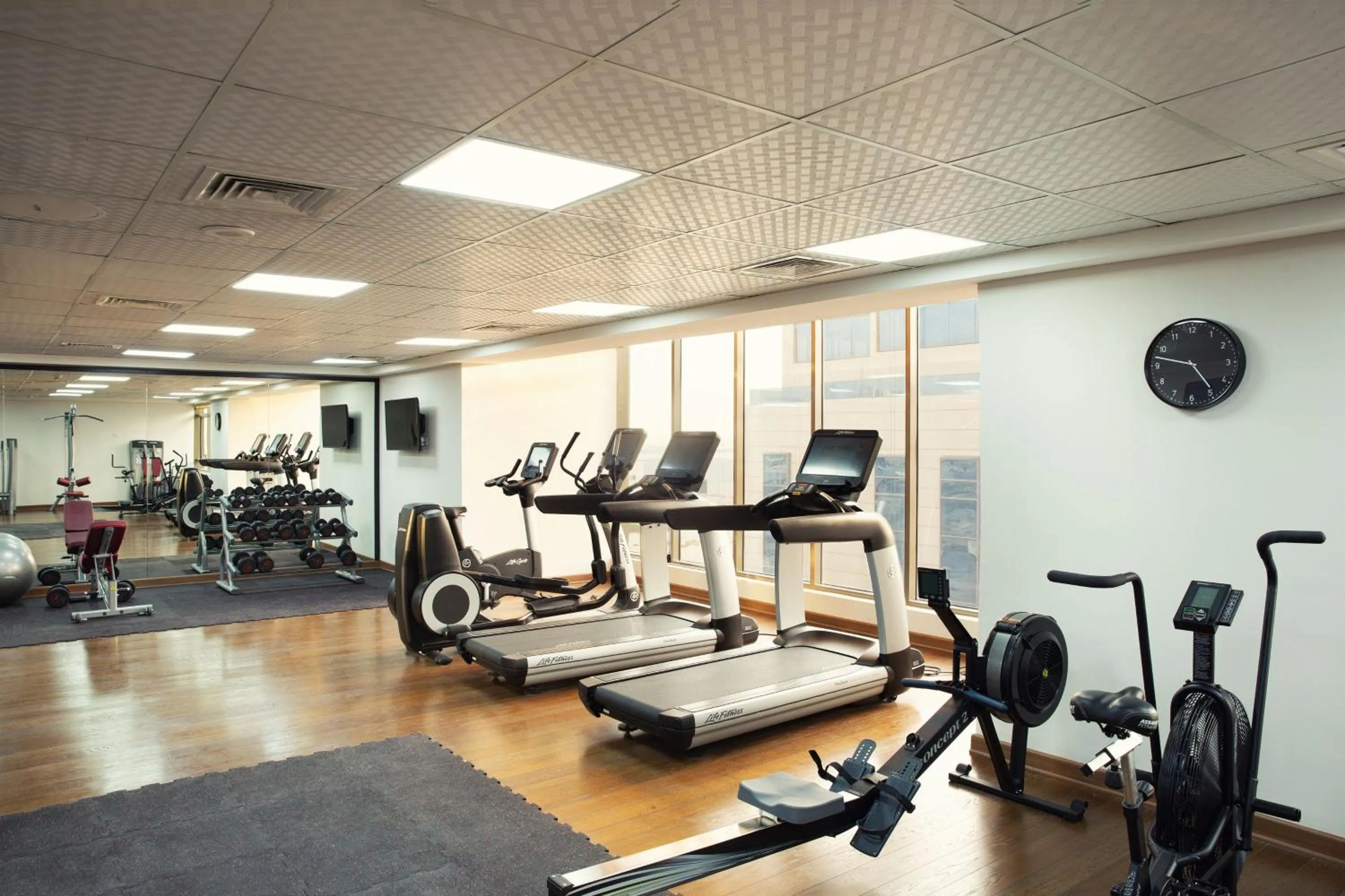 Fitness centre/facilities in Four Points by Sheraton Production City, Dubai