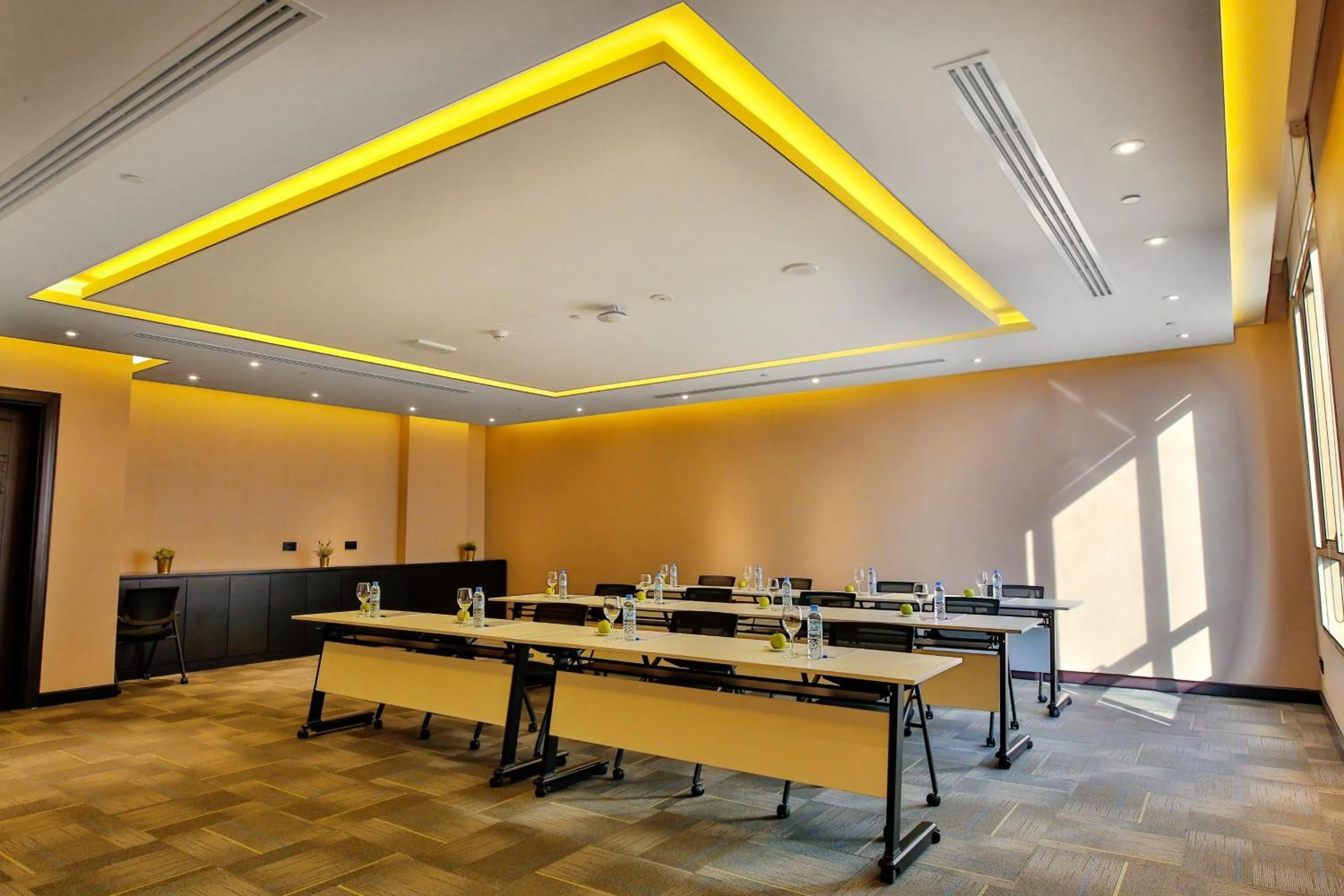 Meeting/conference room in Four Points by Sheraton Production City, Dubai