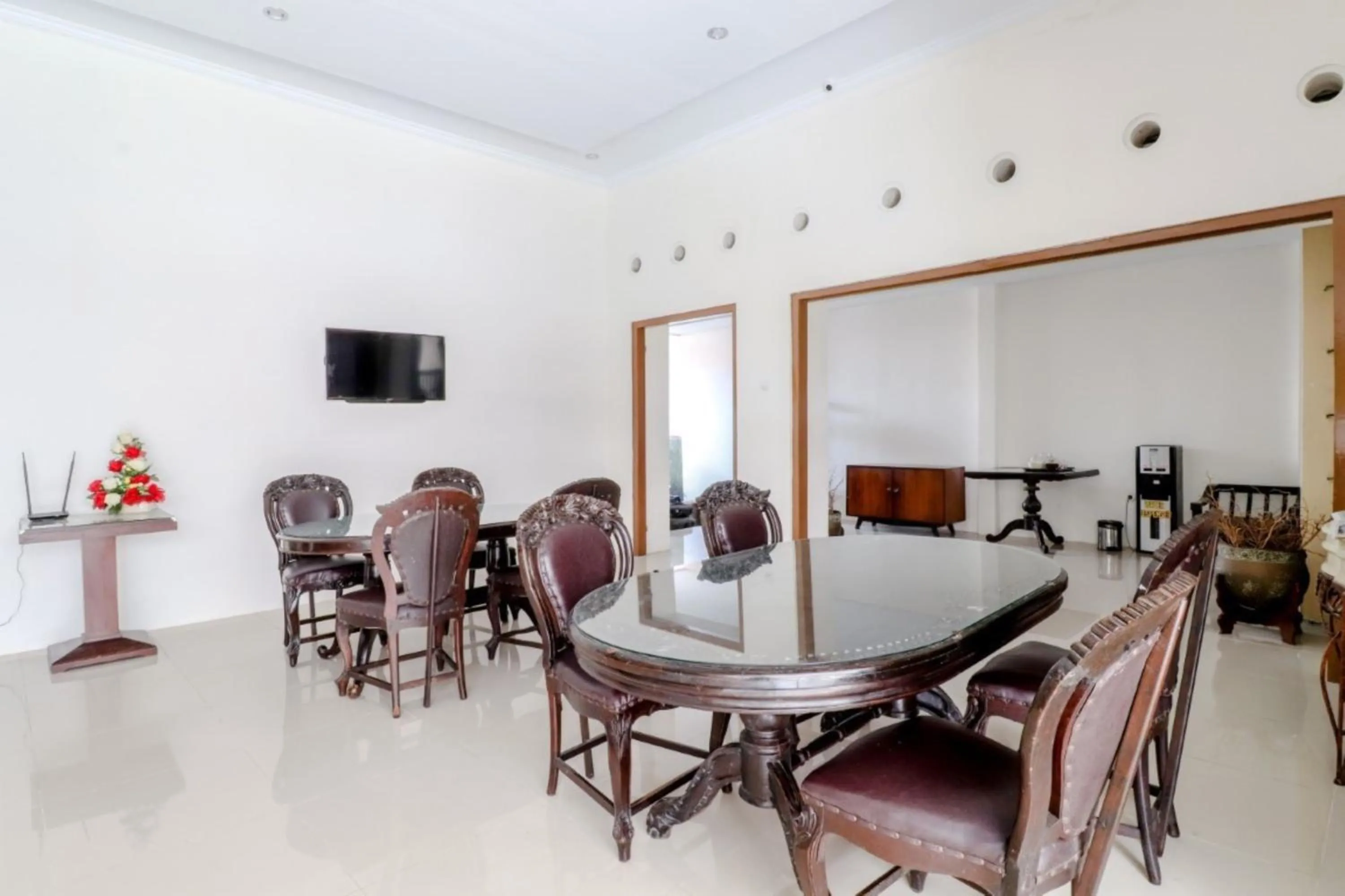 Breakfast in Hotel Sumaryo