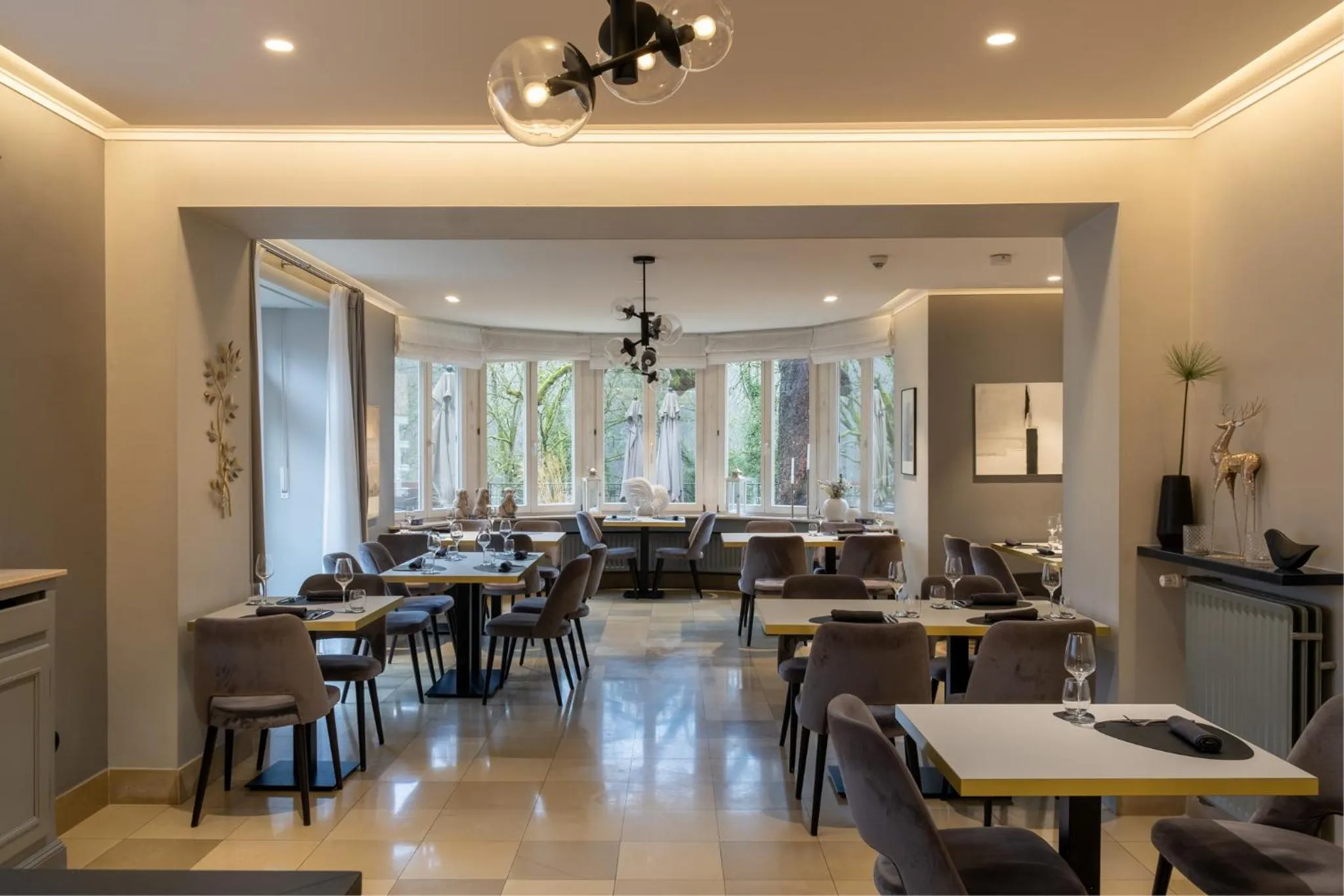 Restaurant/places to eat in Hotel-Restaurant Beim Schlass