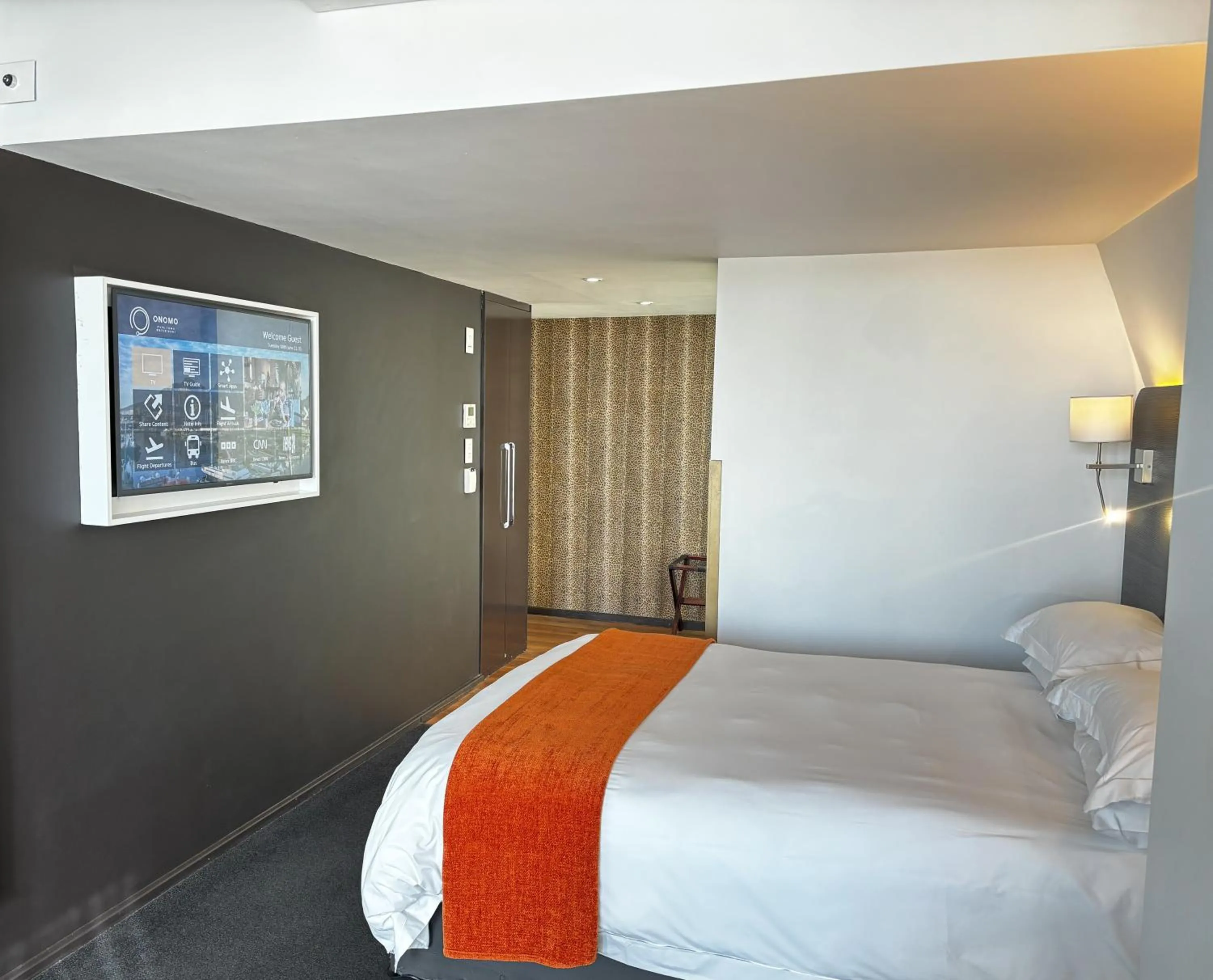 Bed in ONOMO Hotel Waterfront