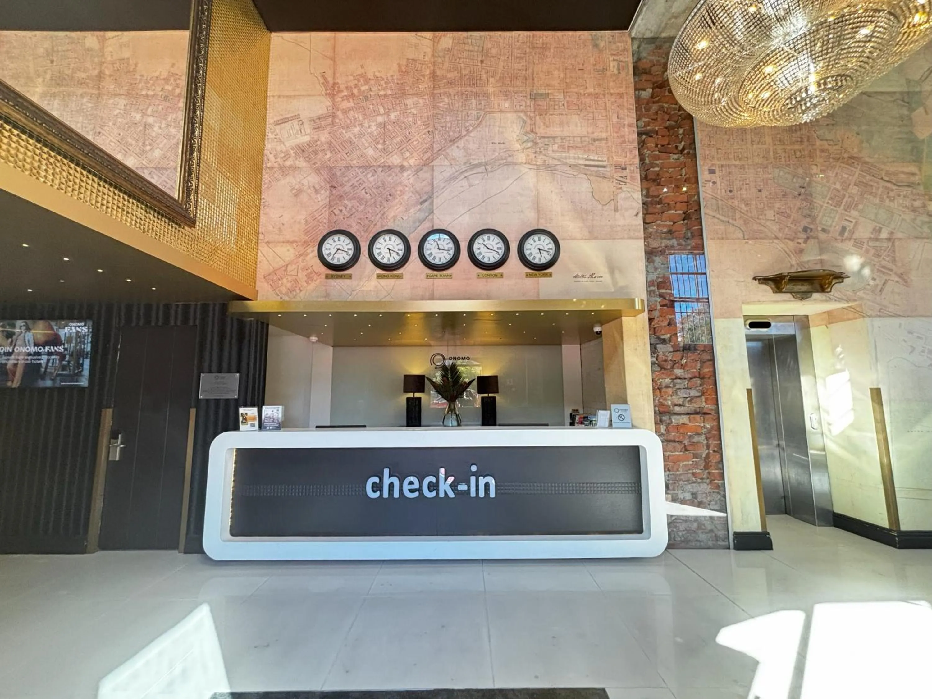 Lobby or reception in ONOMO Hotel Waterfront