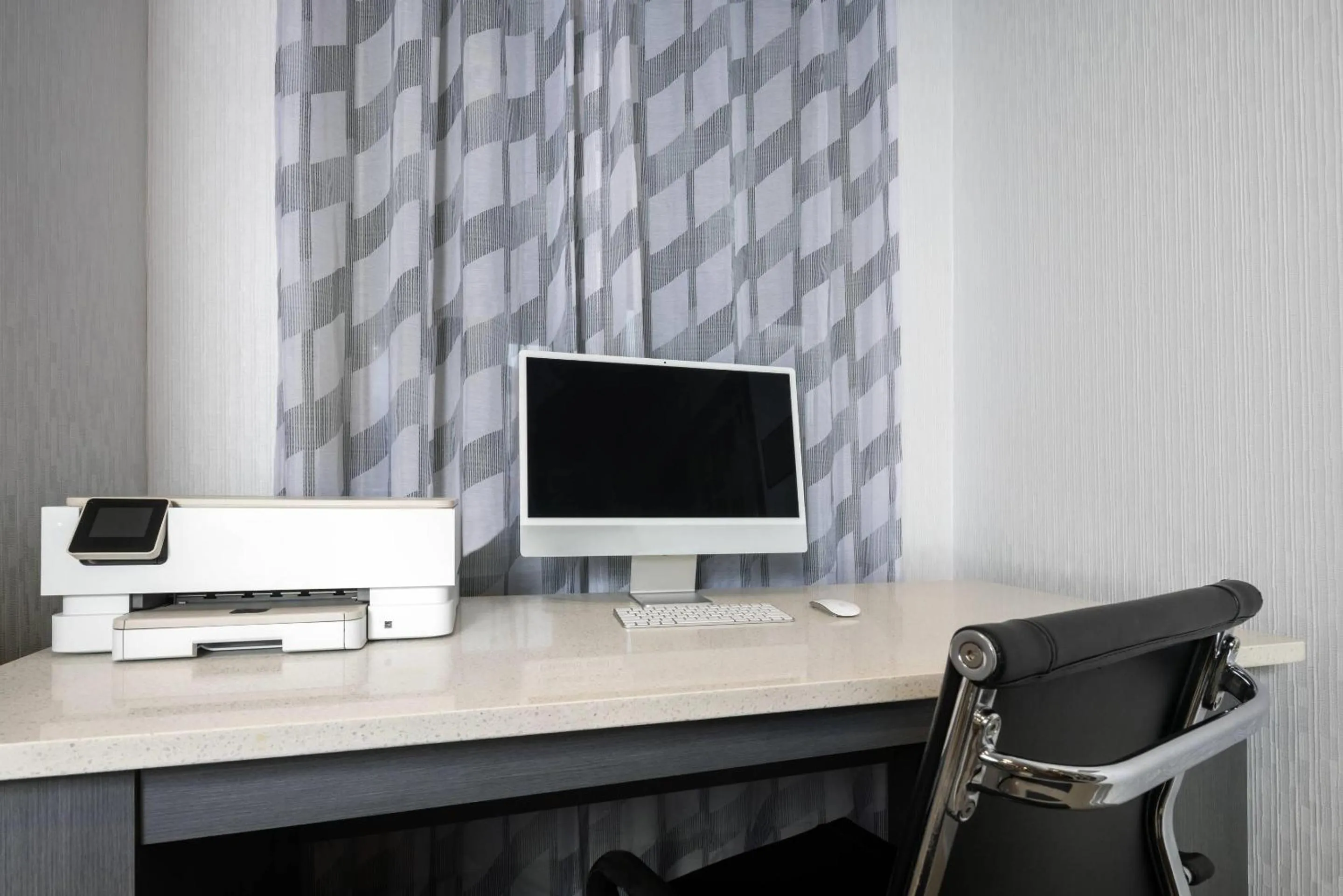 Business facilities in Country Inn & Suites by Radisson Asheville Downtown Tunnel Road