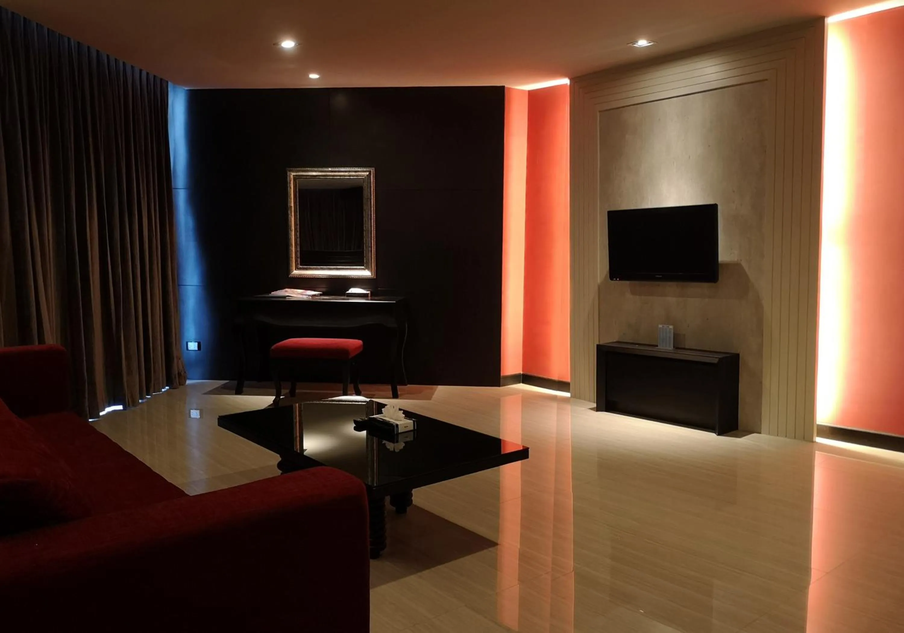 Living room in TSix5 Quarter