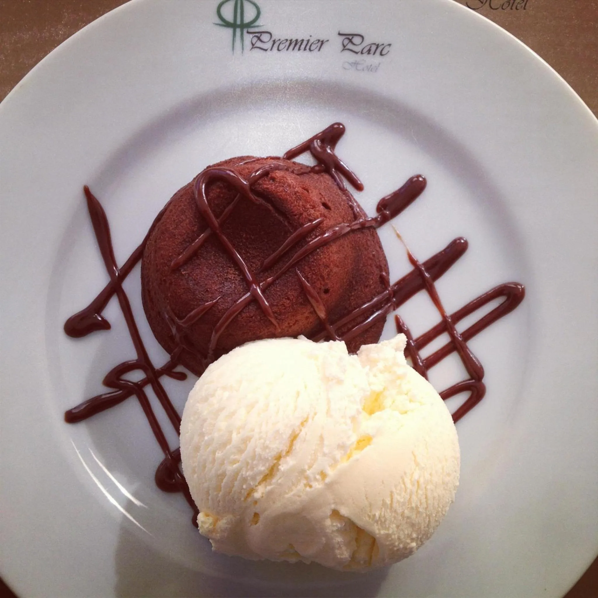 Food and drinks in Premier Parc Hotel