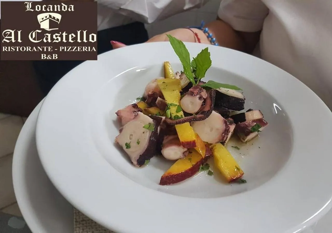 Restaurant/places to eat in La Locanda al Castello