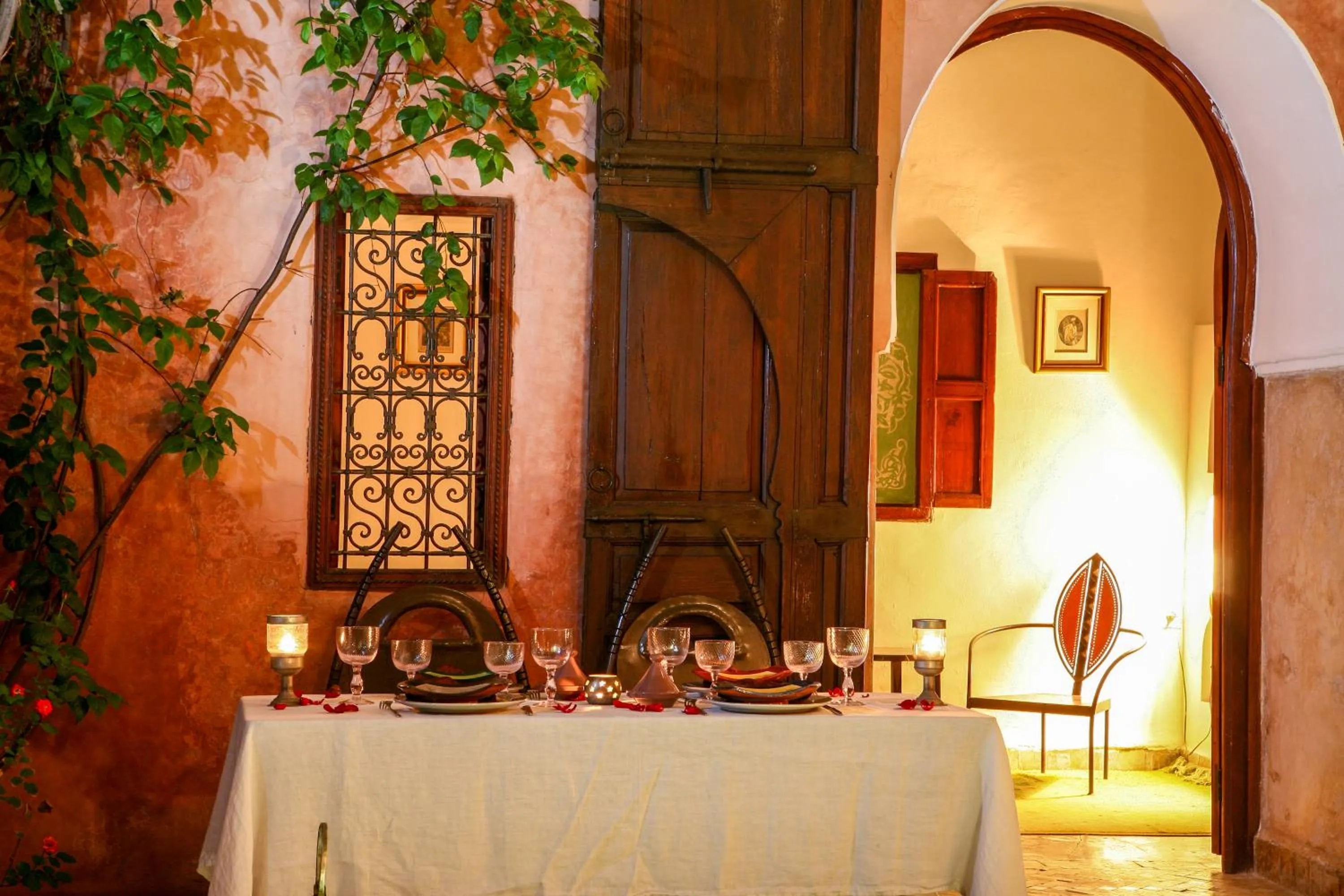 Restaurant/places to eat in Dar Warda