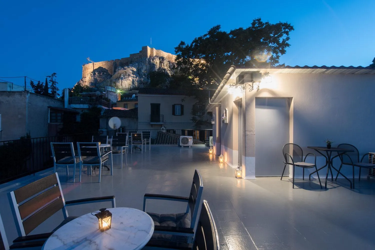 Property building in Acro&Polis