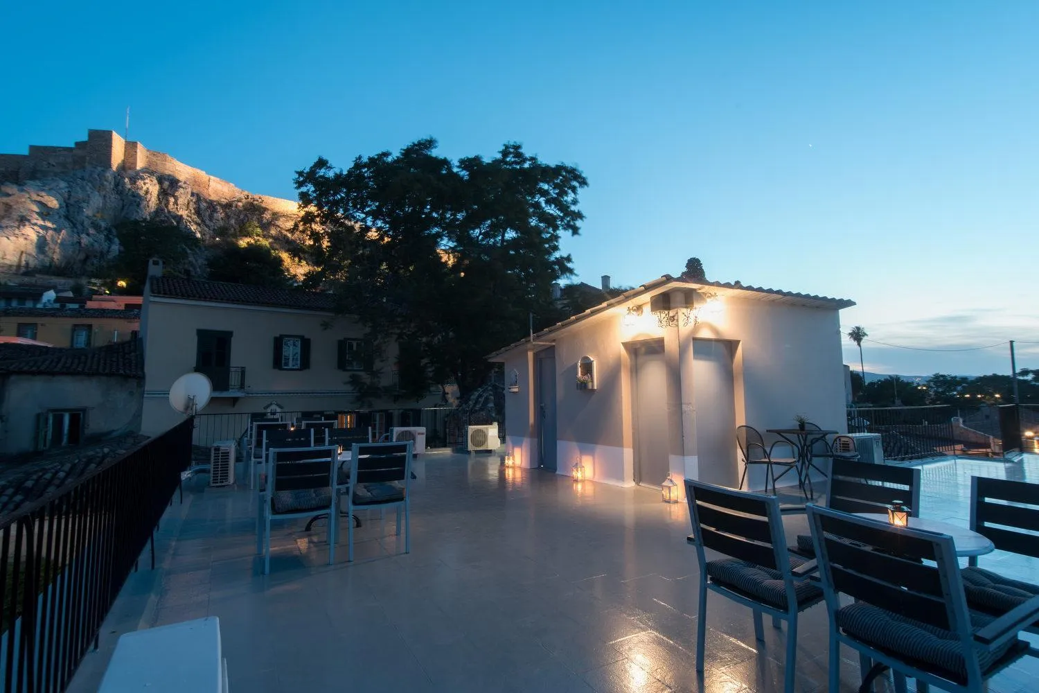 Property building in Acro&Polis