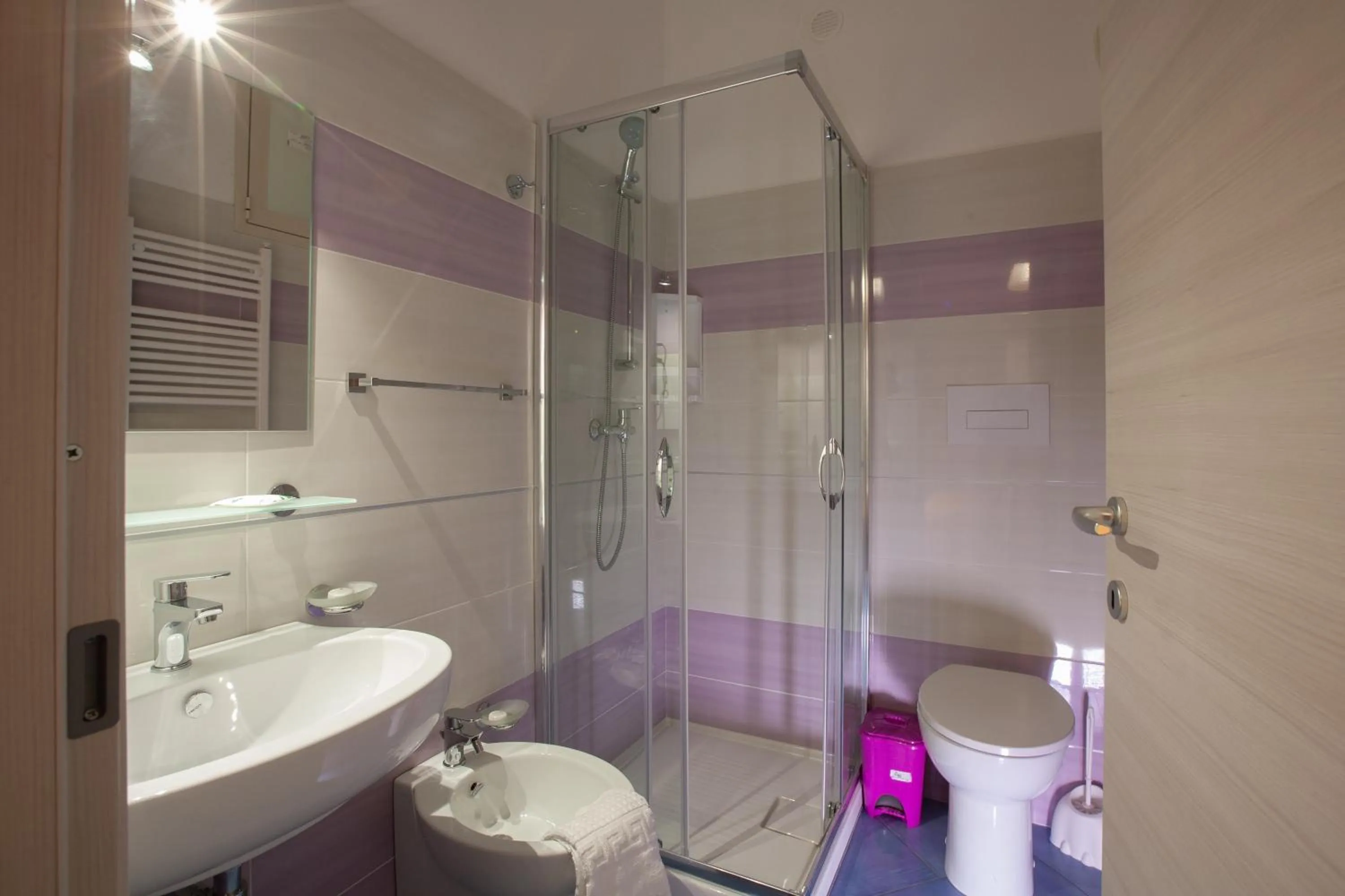 Shower in Affittacamere da Noemi