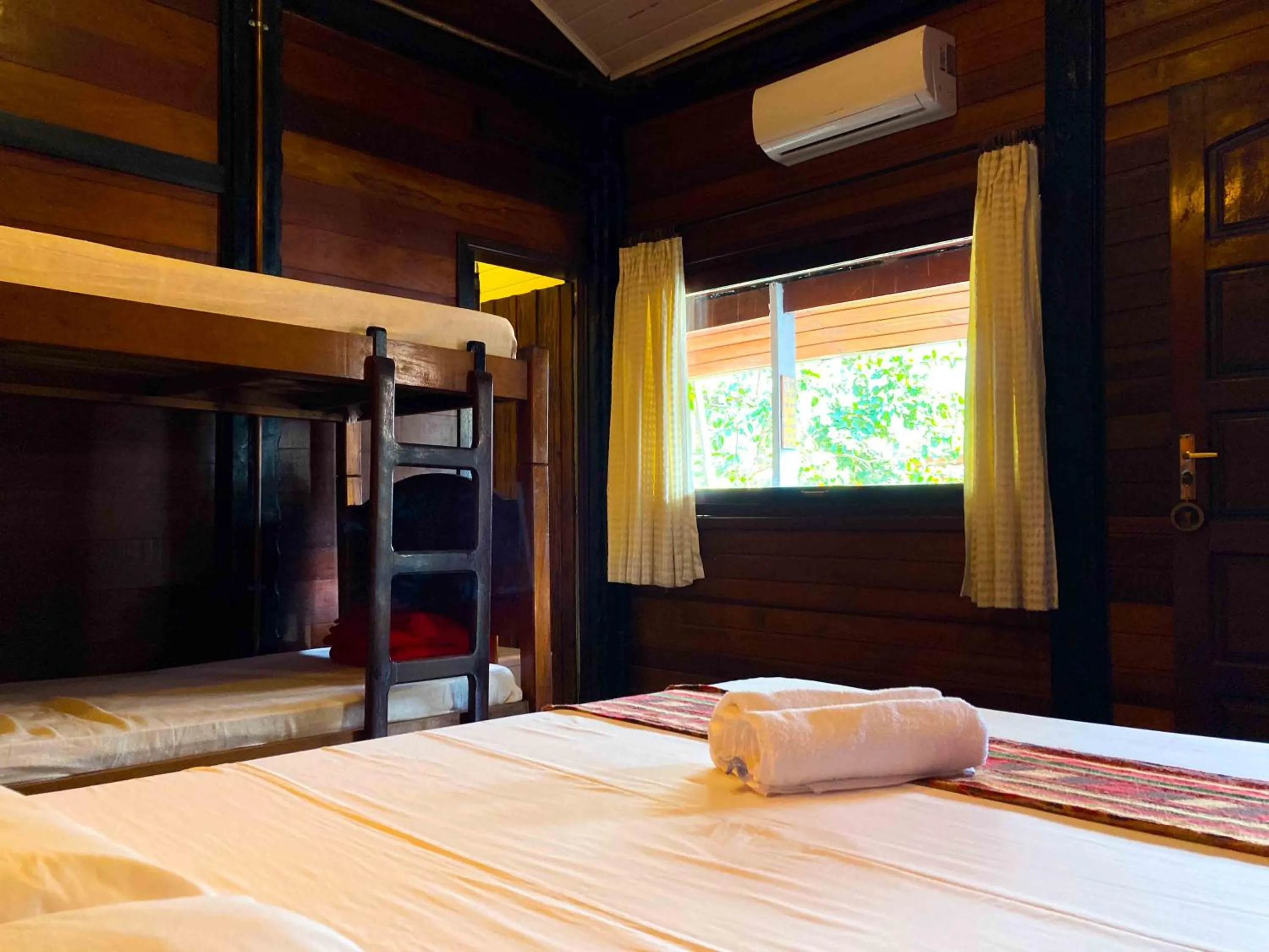 Photo of the whole room, Bed in Hostel Sereia do Mar